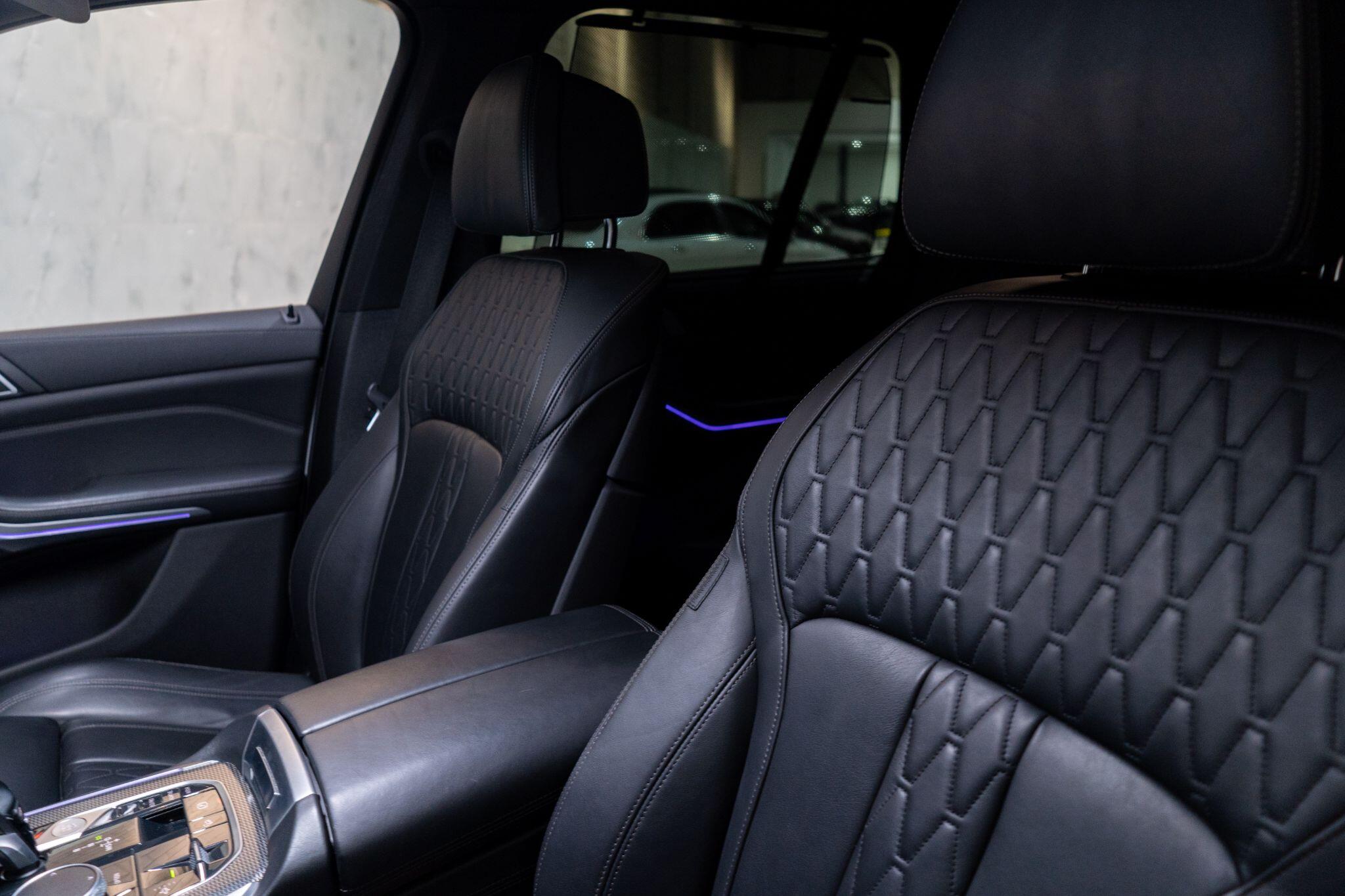 BMW X5 view 14