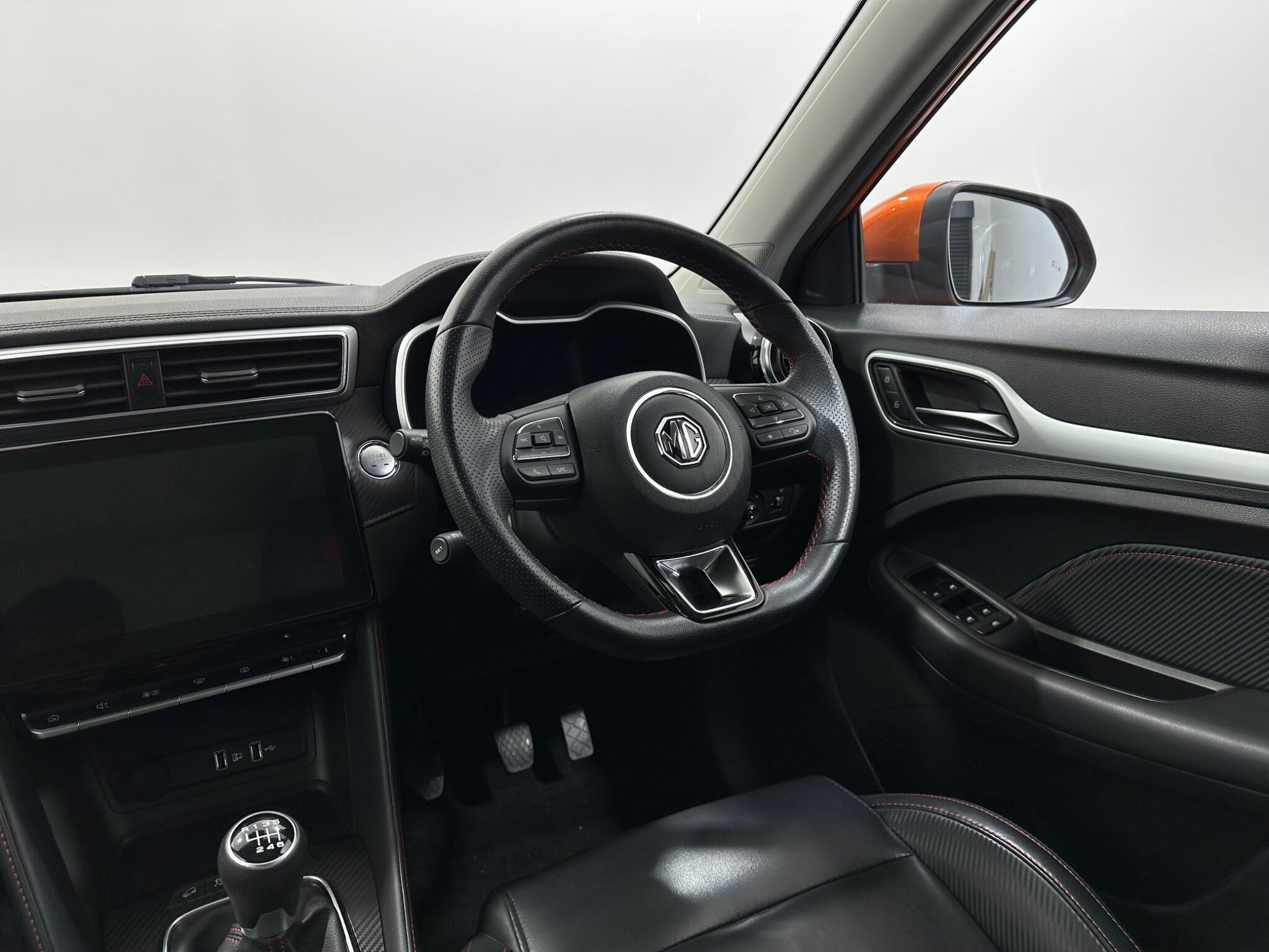 MG ZS view 12
