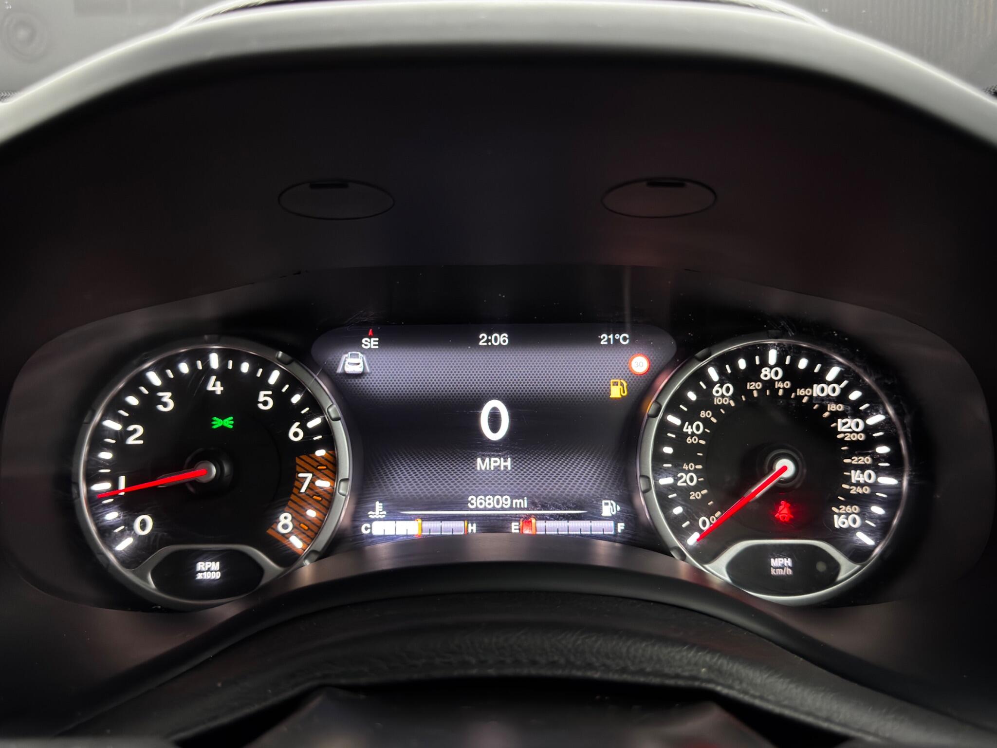 Jeep Renegade view 22