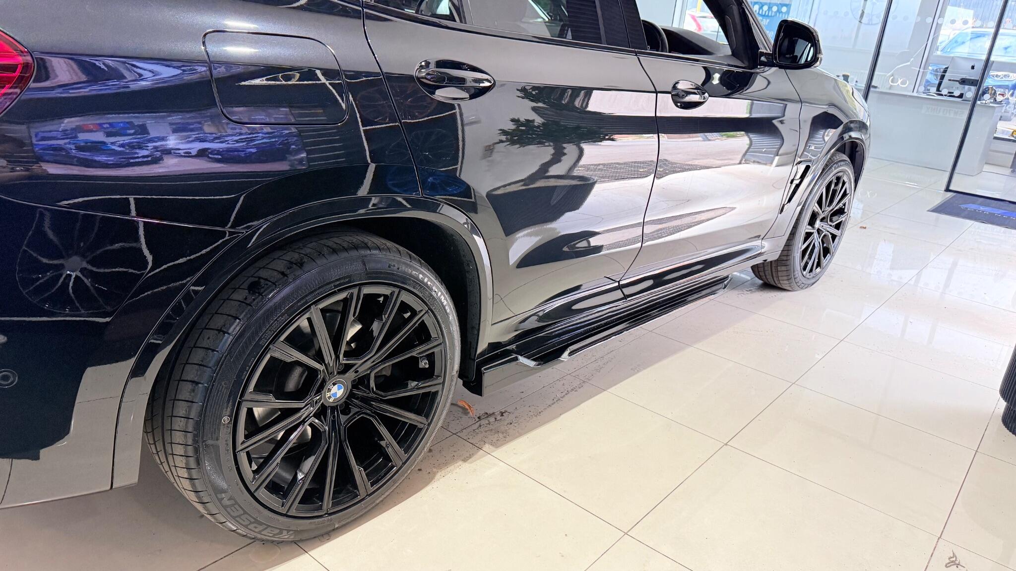 BMW X3 view 25