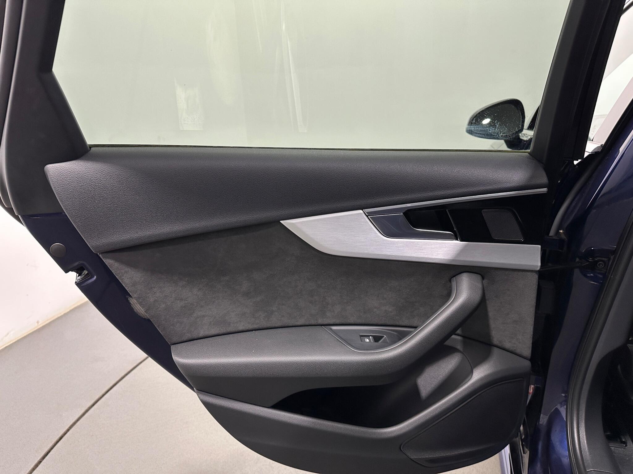 Audi A4 view 39