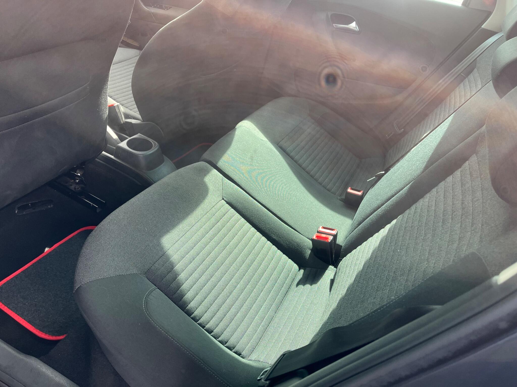 Volkswagen Polo view 12