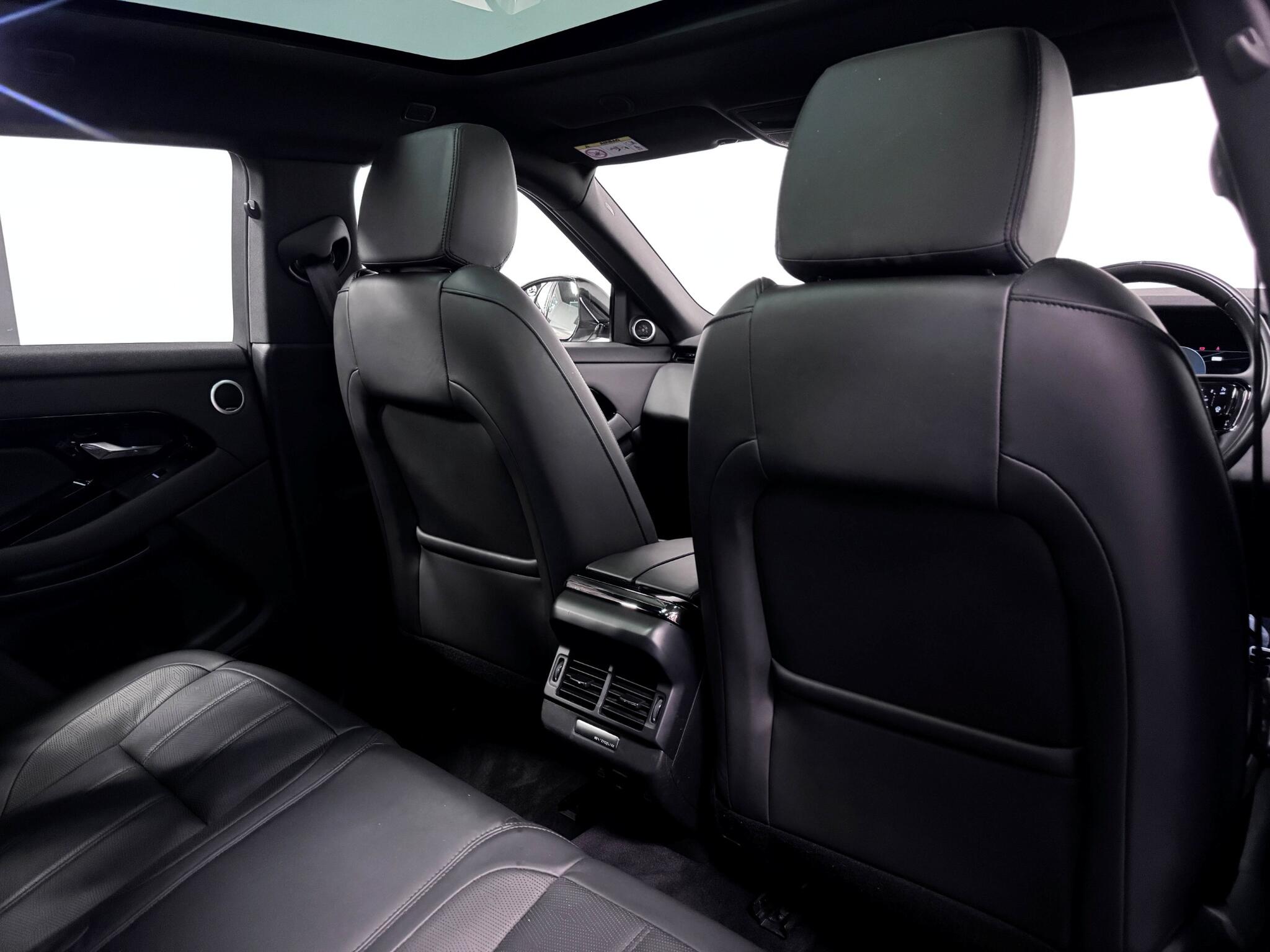 Land Rover Range Rover Evoque view 29