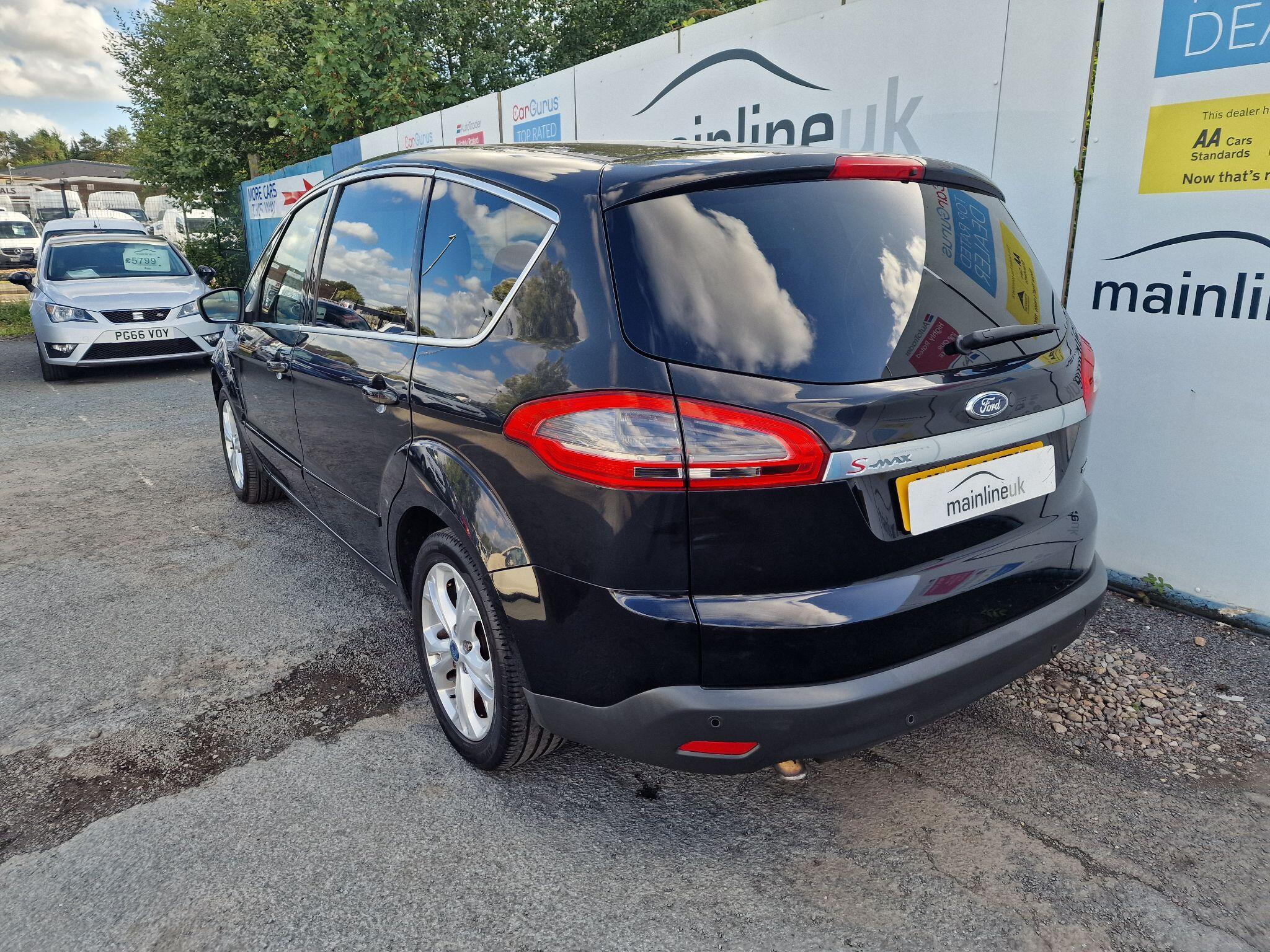 Ford S-Max view 17