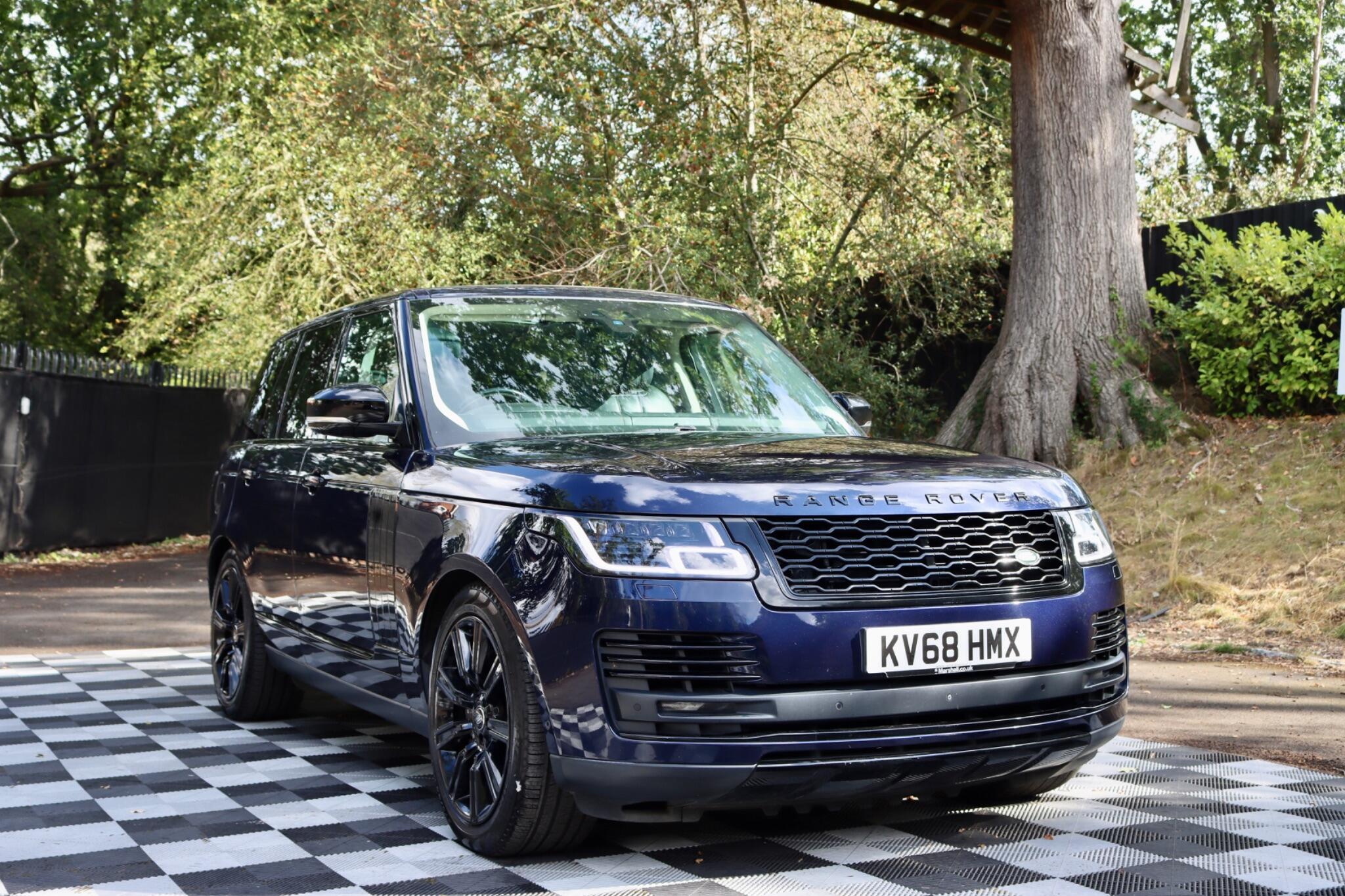 Land Rover Range Rover view 24