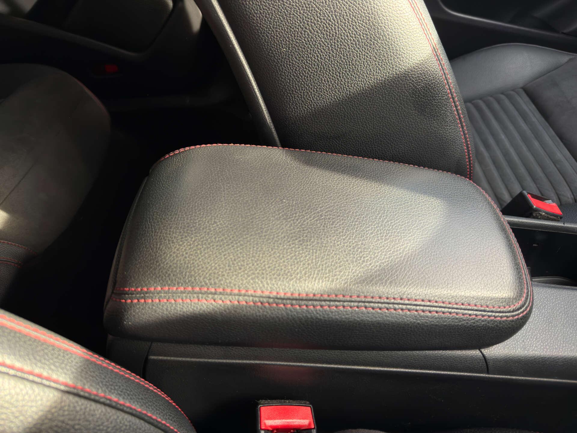 Mercedes-Benz Cla view 60