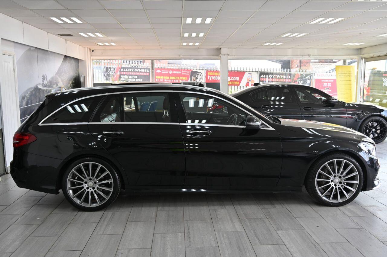 Mercedes-Benz C Class view 3