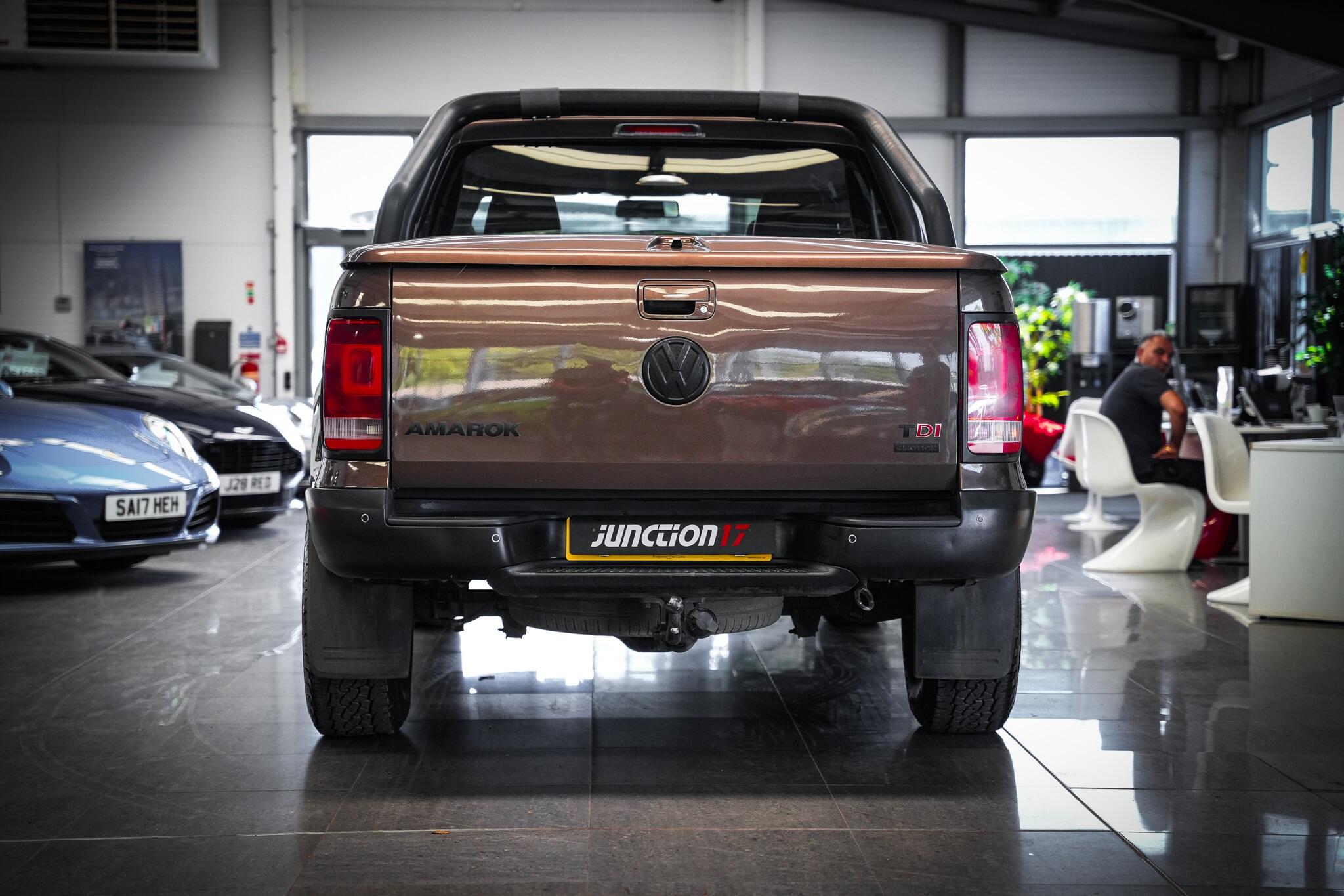 Volkswagen Amarok view 14