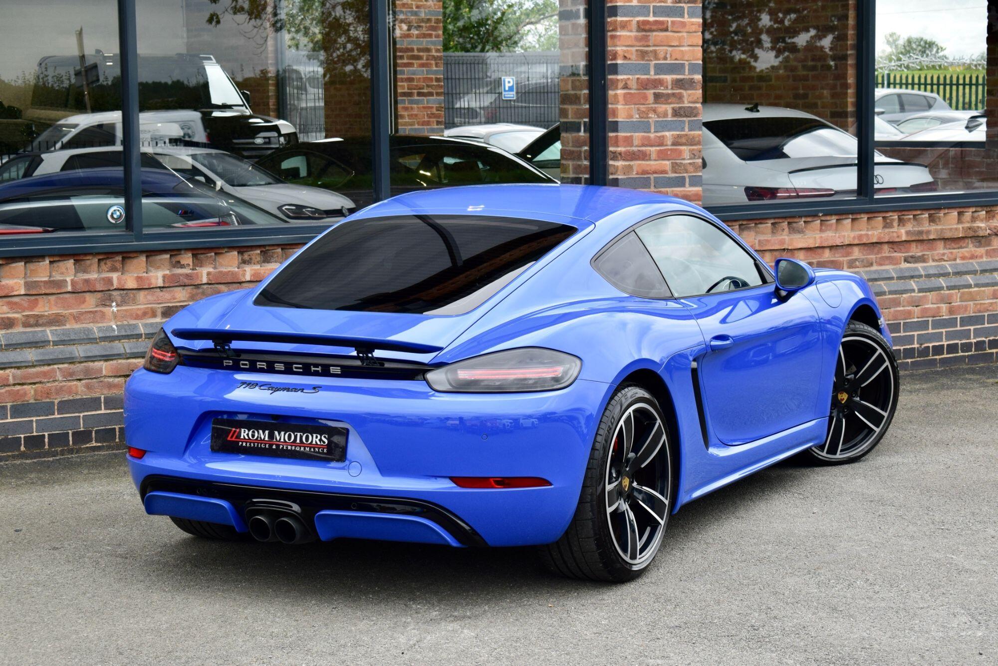 Porsche Cayman view 49
