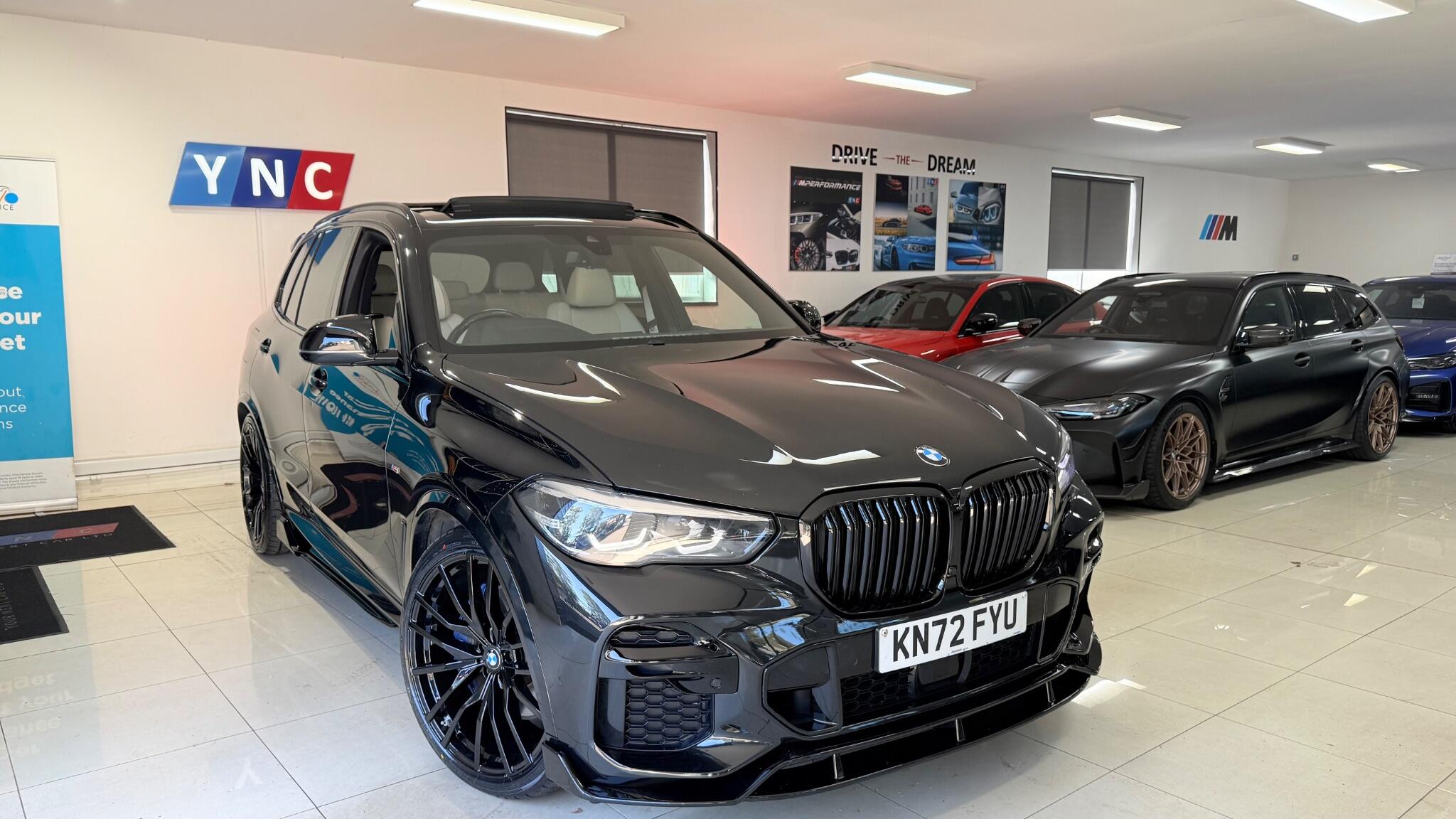 BMW X5 view 2