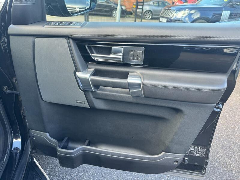 Land Rover Discovery view 54