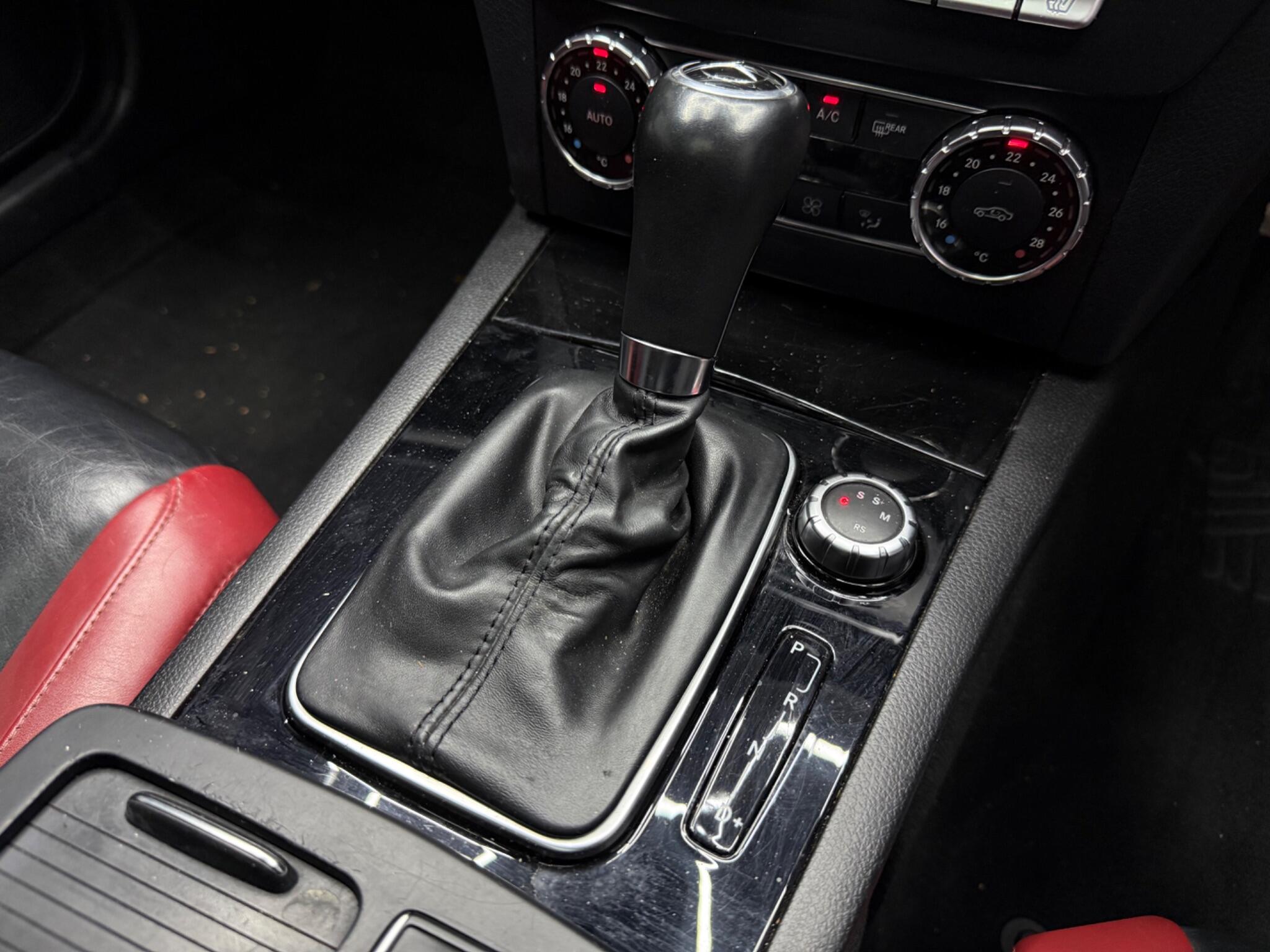 Mercedes-Benz C Class view 15