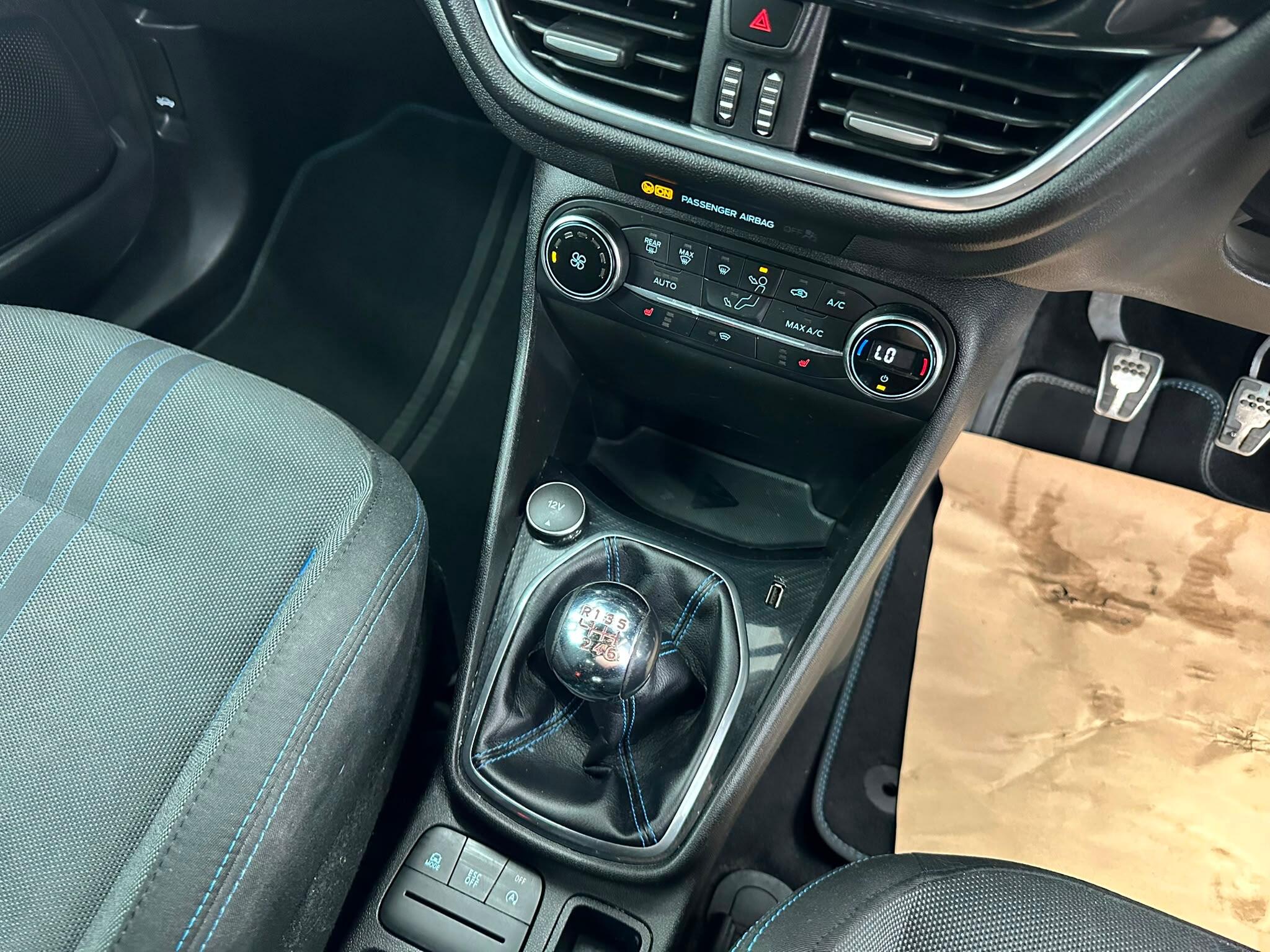 Ford Fiesta view 42