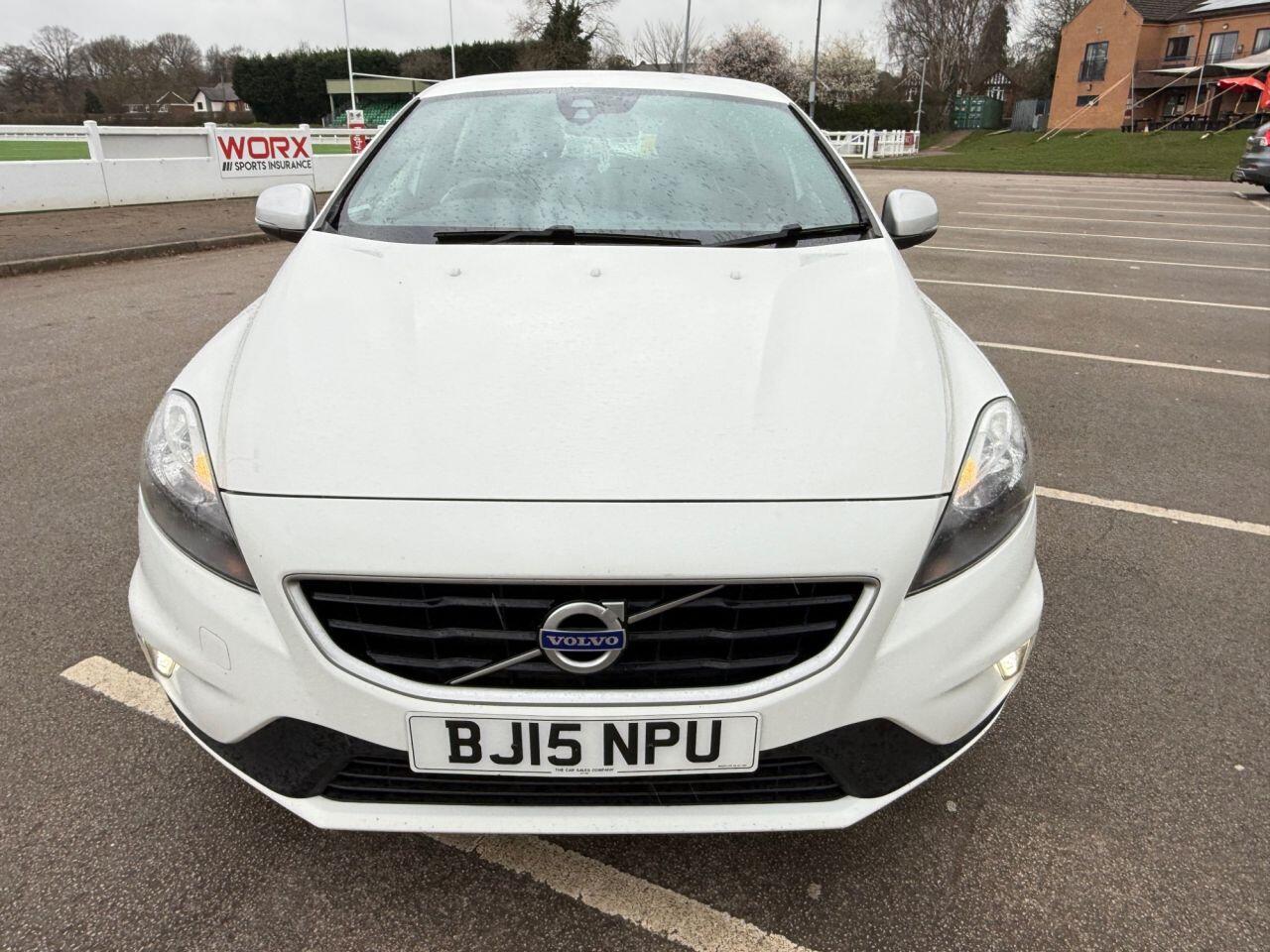 Volvo V40 view 6