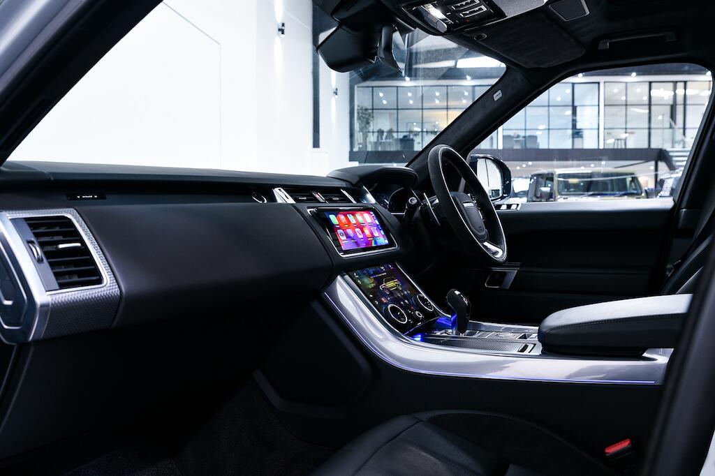 Land Rover Range Rover Sport view 18