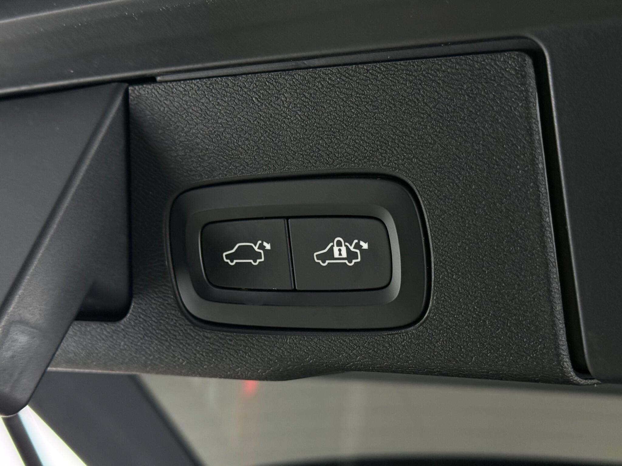 Volvo XC60 view 10