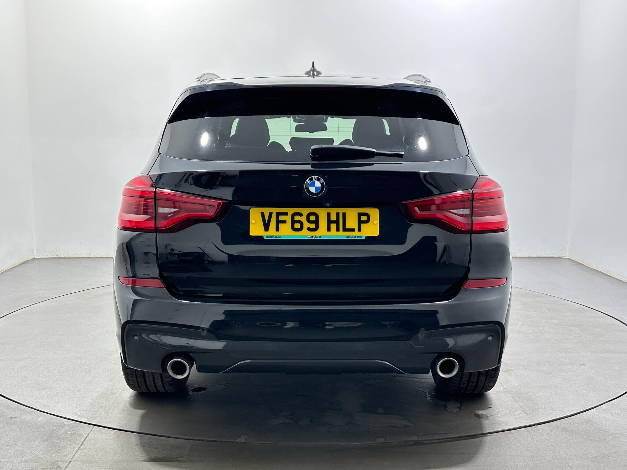 BMW X3 view 7