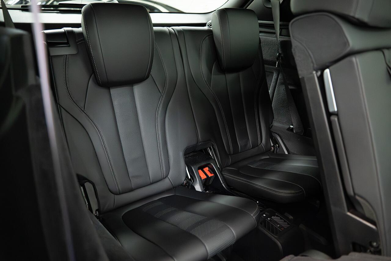 BMW X5 view 30
