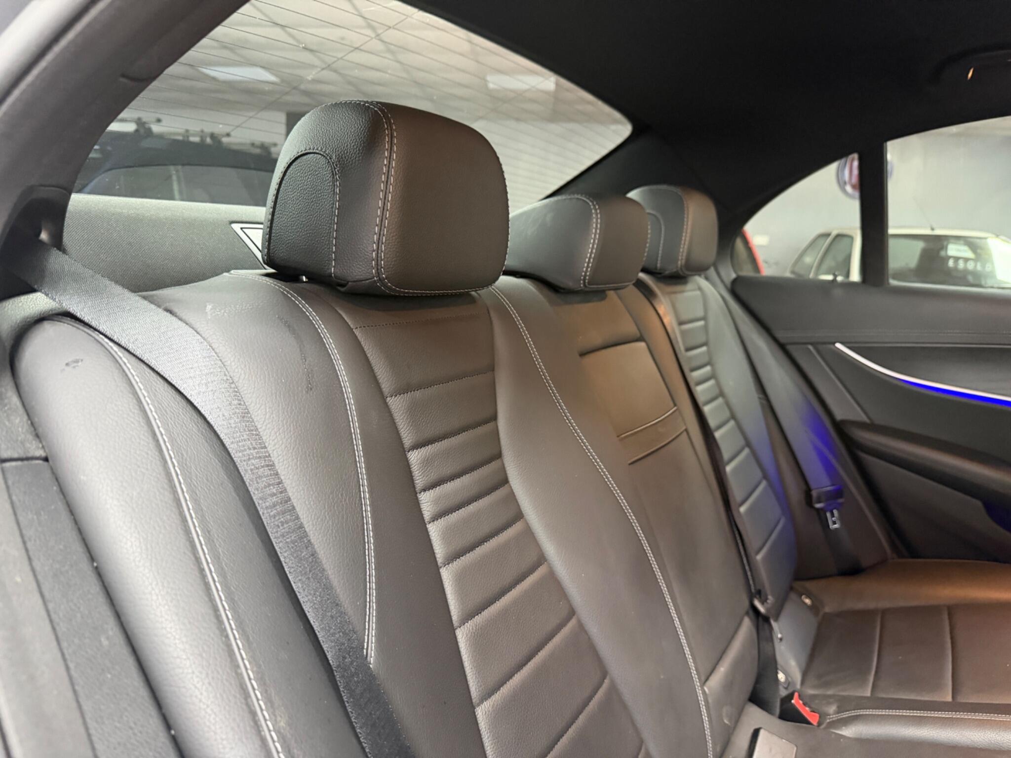 Mercedes-Benz E Class view 25