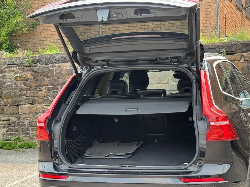 Volvo XC60 view 19