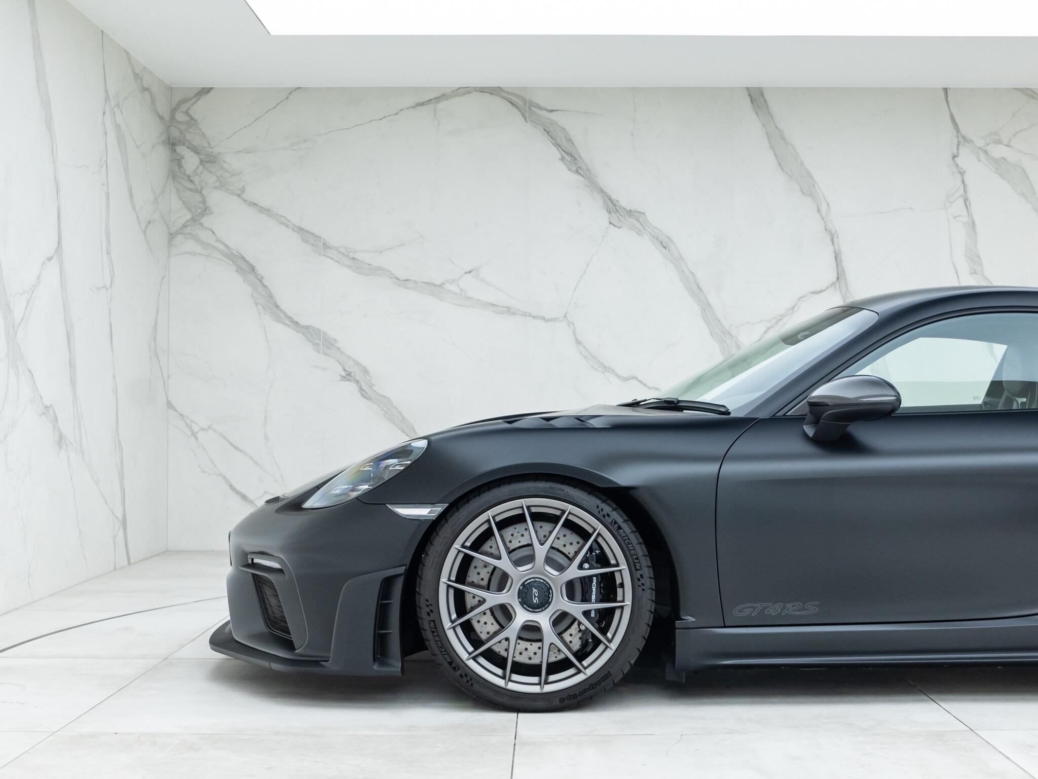 Porsche Cayman view 33