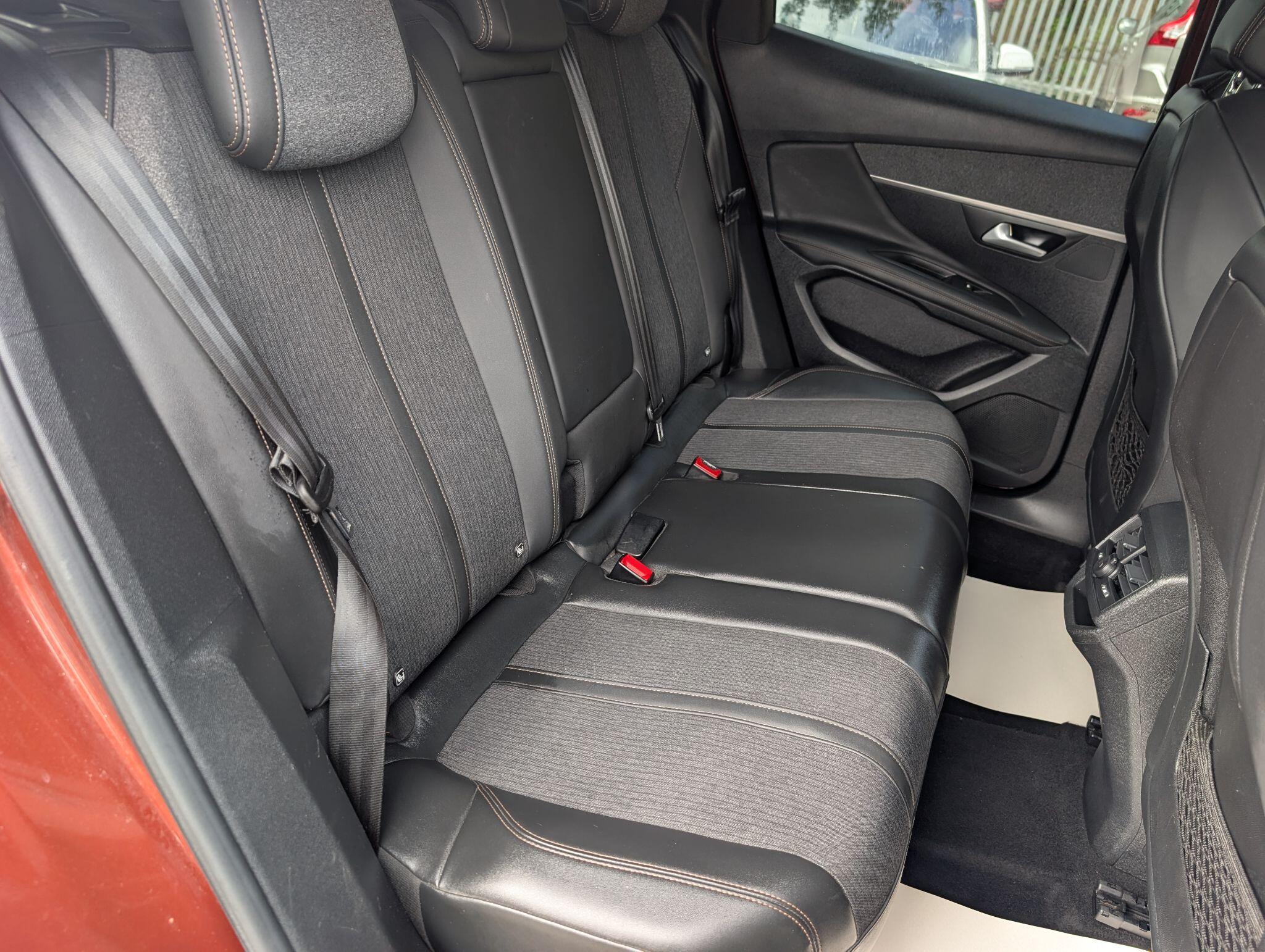 Peugeot 3008 view 21