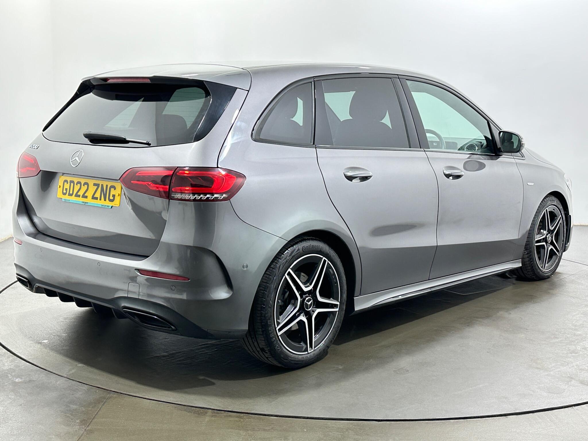 Mercedes-Benz B-Class view 8