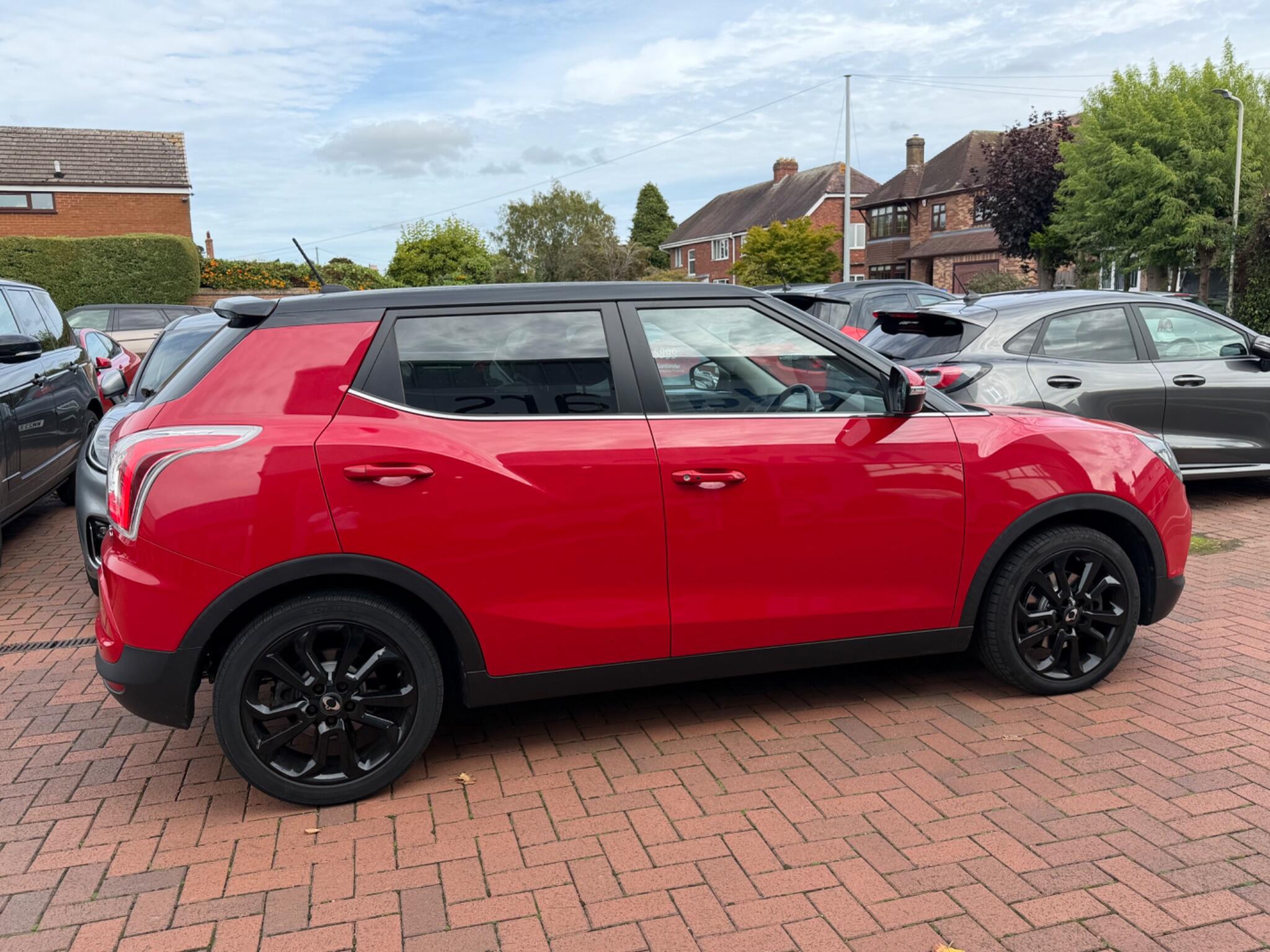 KGM Tivoli view 30