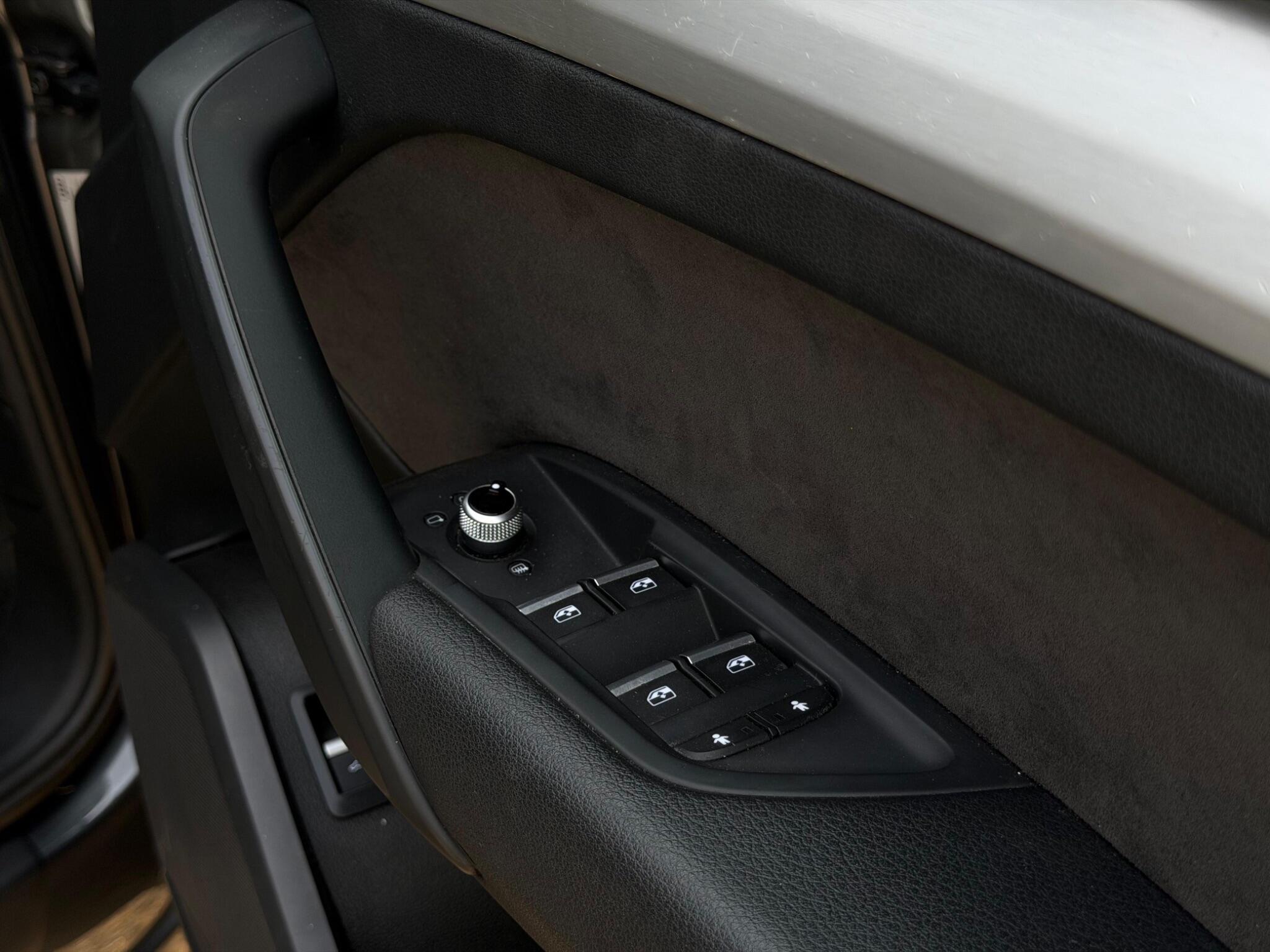 Audi Q5 view 30