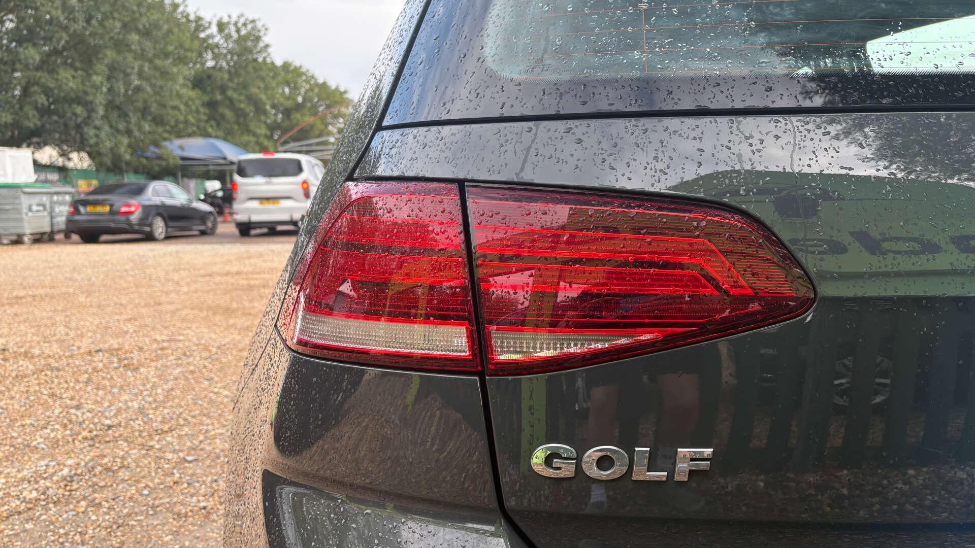 Volkswagen Golf view 47