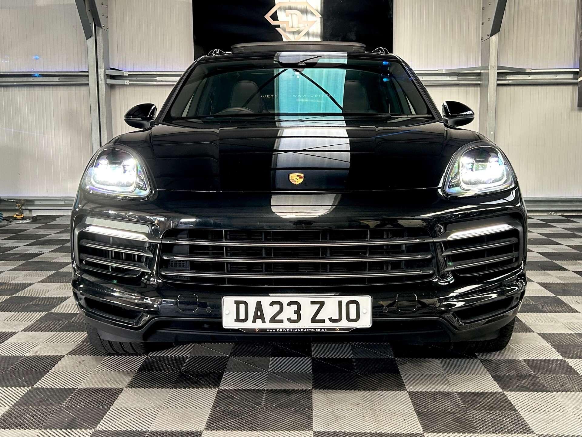 Porsche Cayenne view 6
