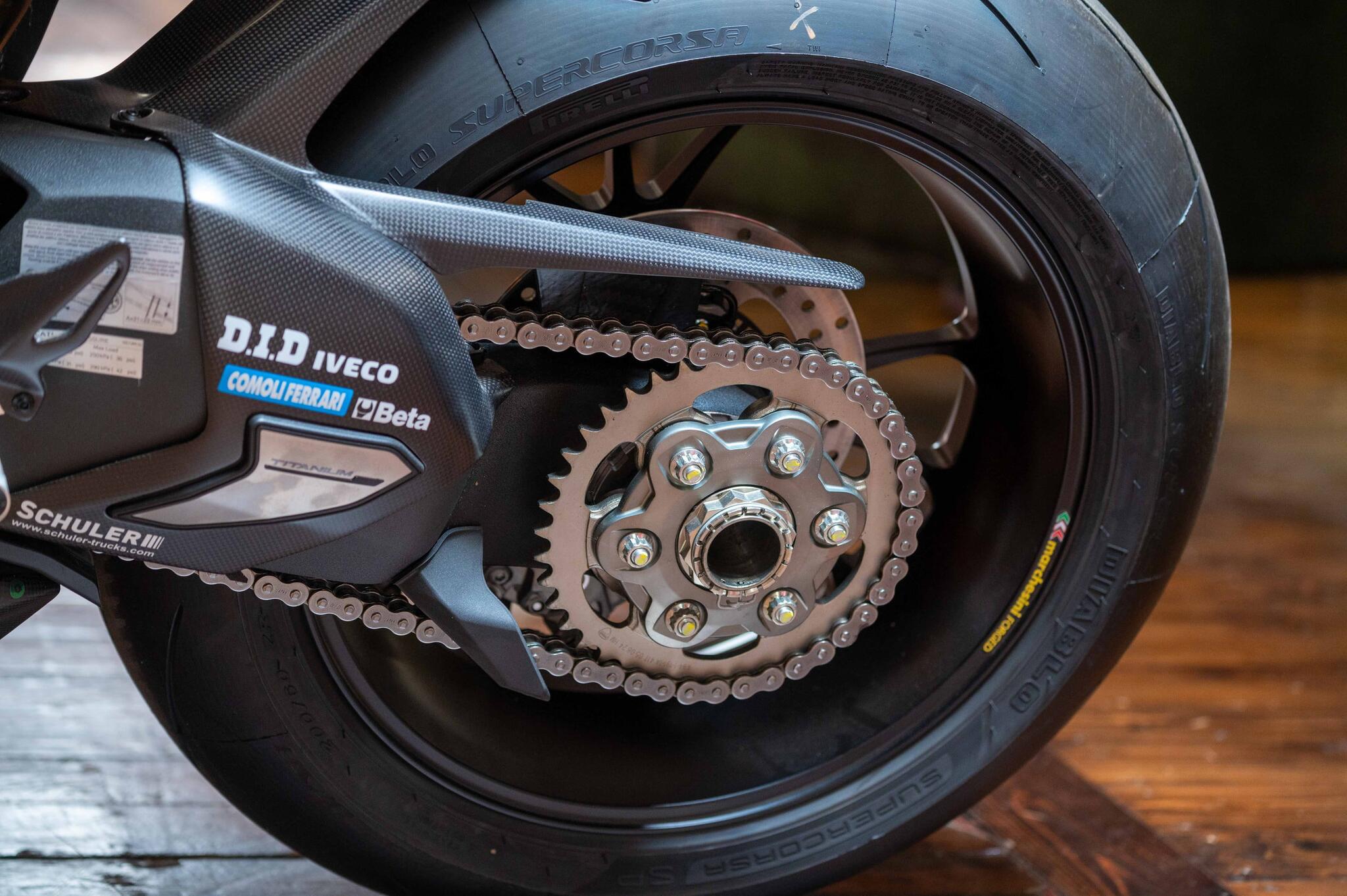 Ducati Panigale V4 view 25