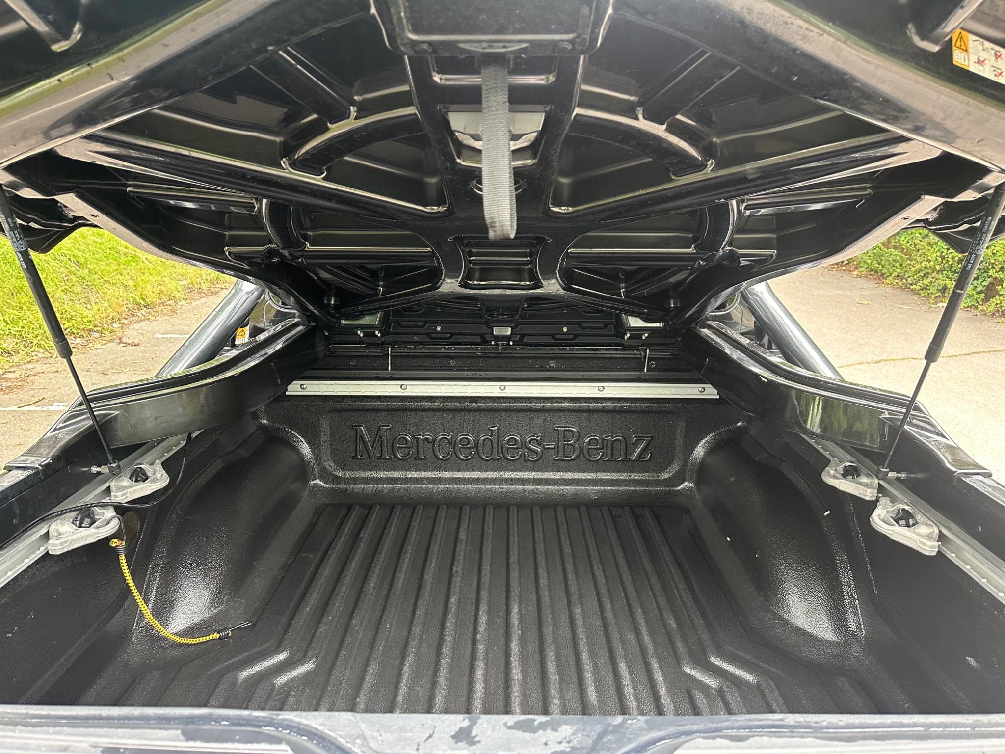 Mercedes-Benz X-Class view 25