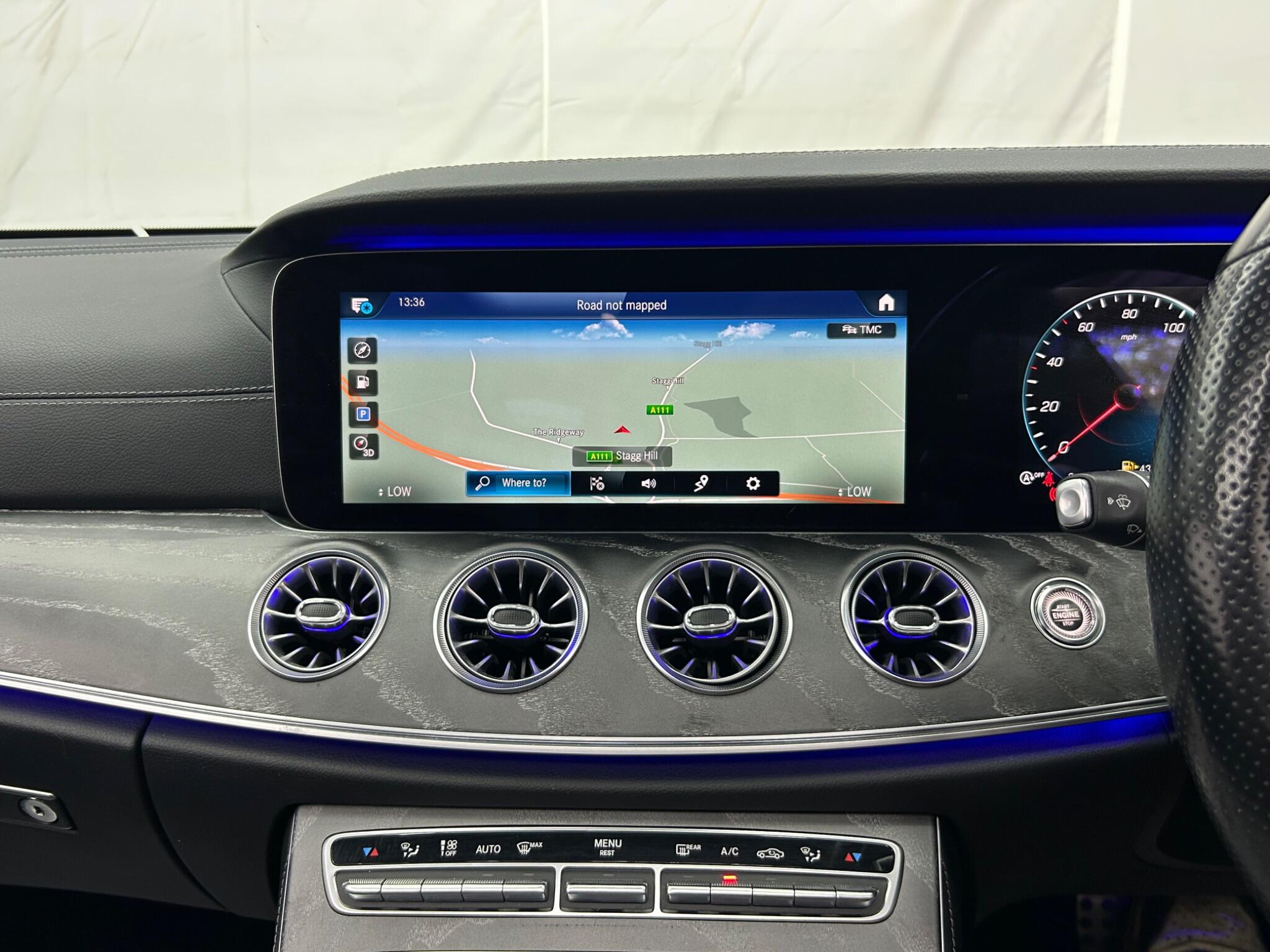 Mercedes-Benz E Class view 37