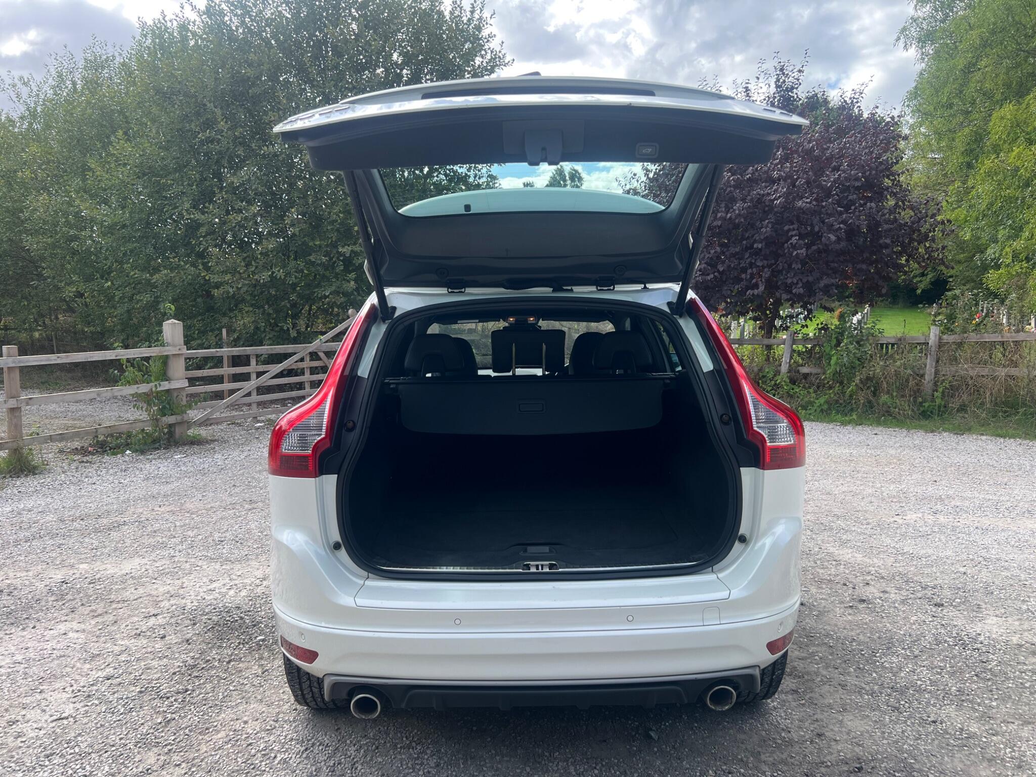 Volvo XC60 view 32