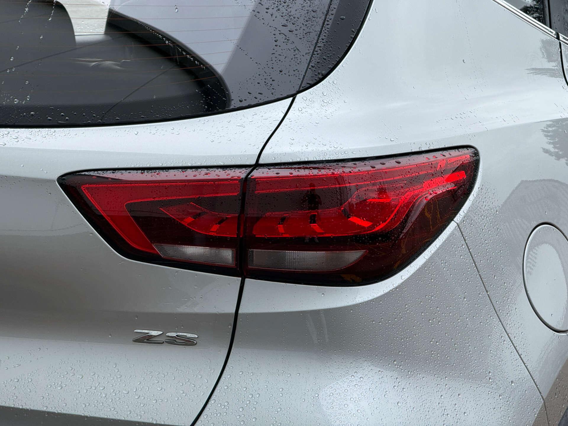 MG ZS view 13