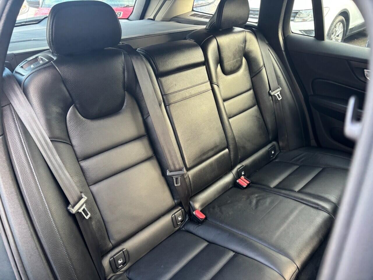 Volvo V60 view 13