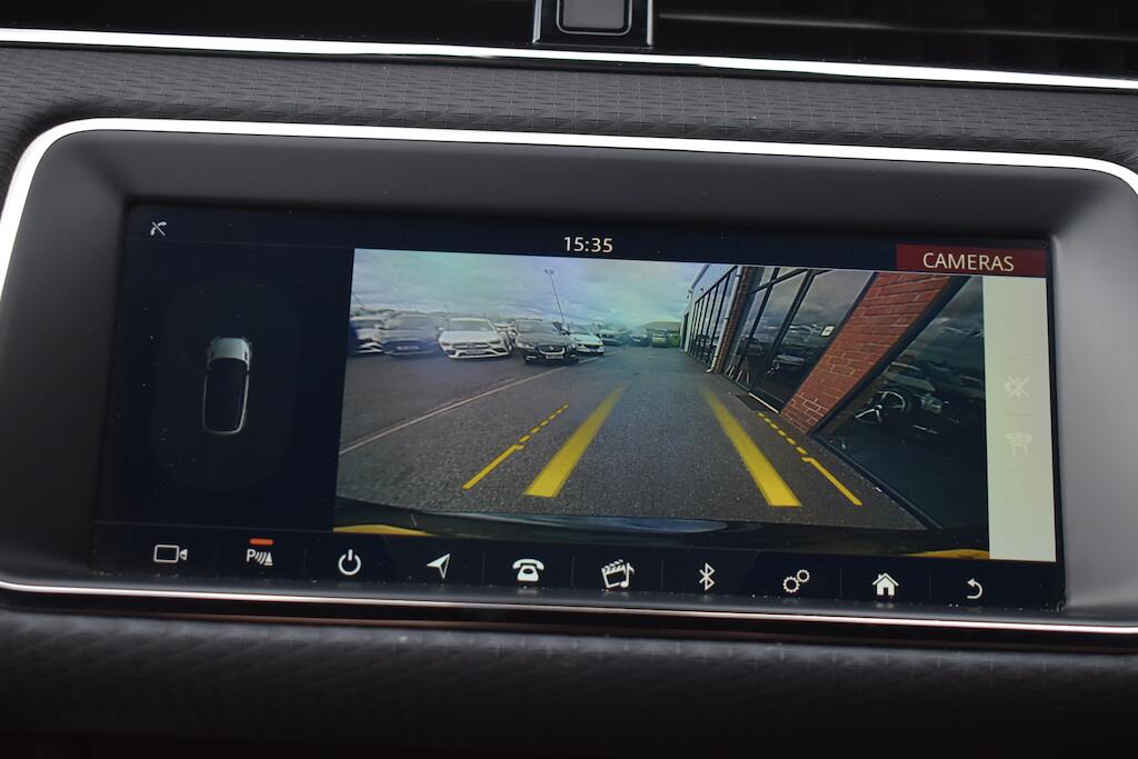 Land Rover Range Rover Evoque view 16