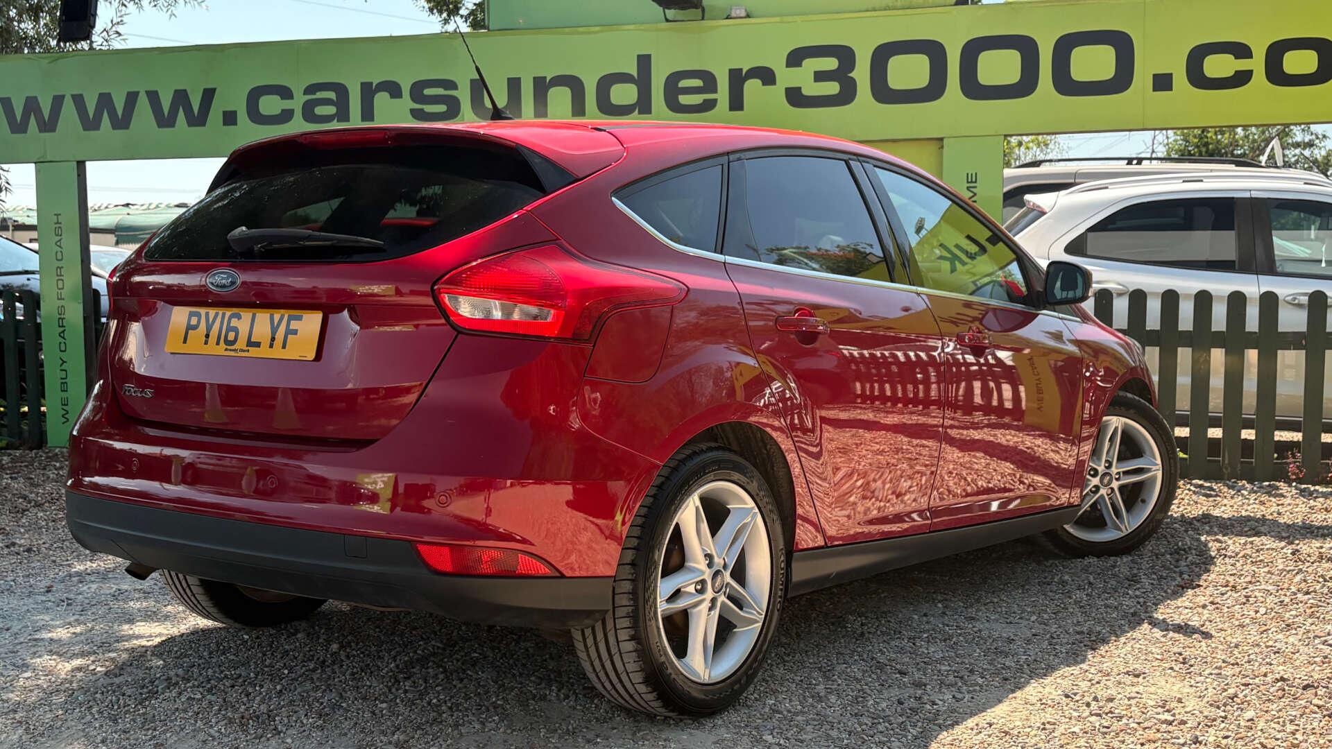 Ford Focus view 4