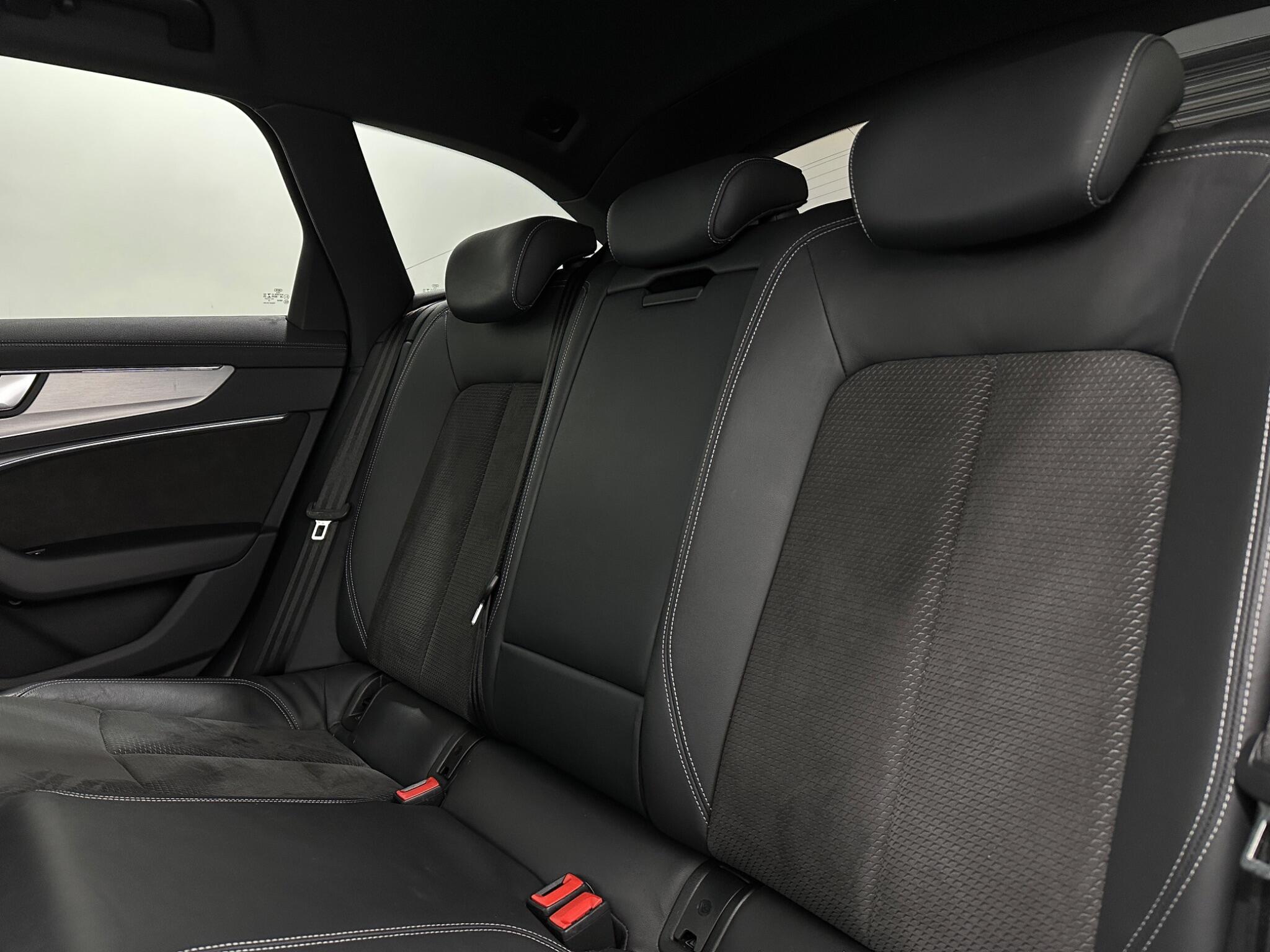 Audi A6 view 38
