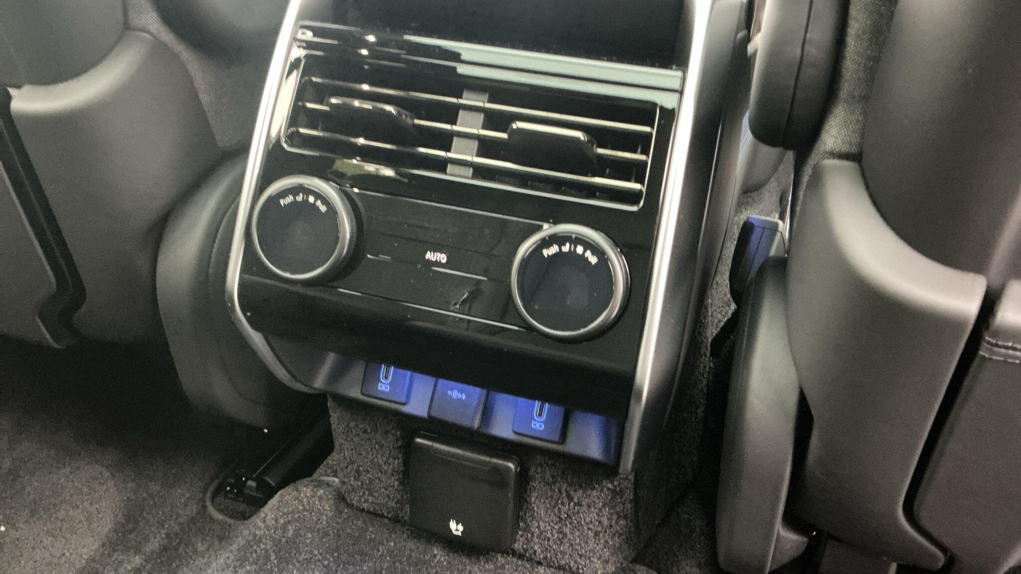 Land Rover Range Rover view 41