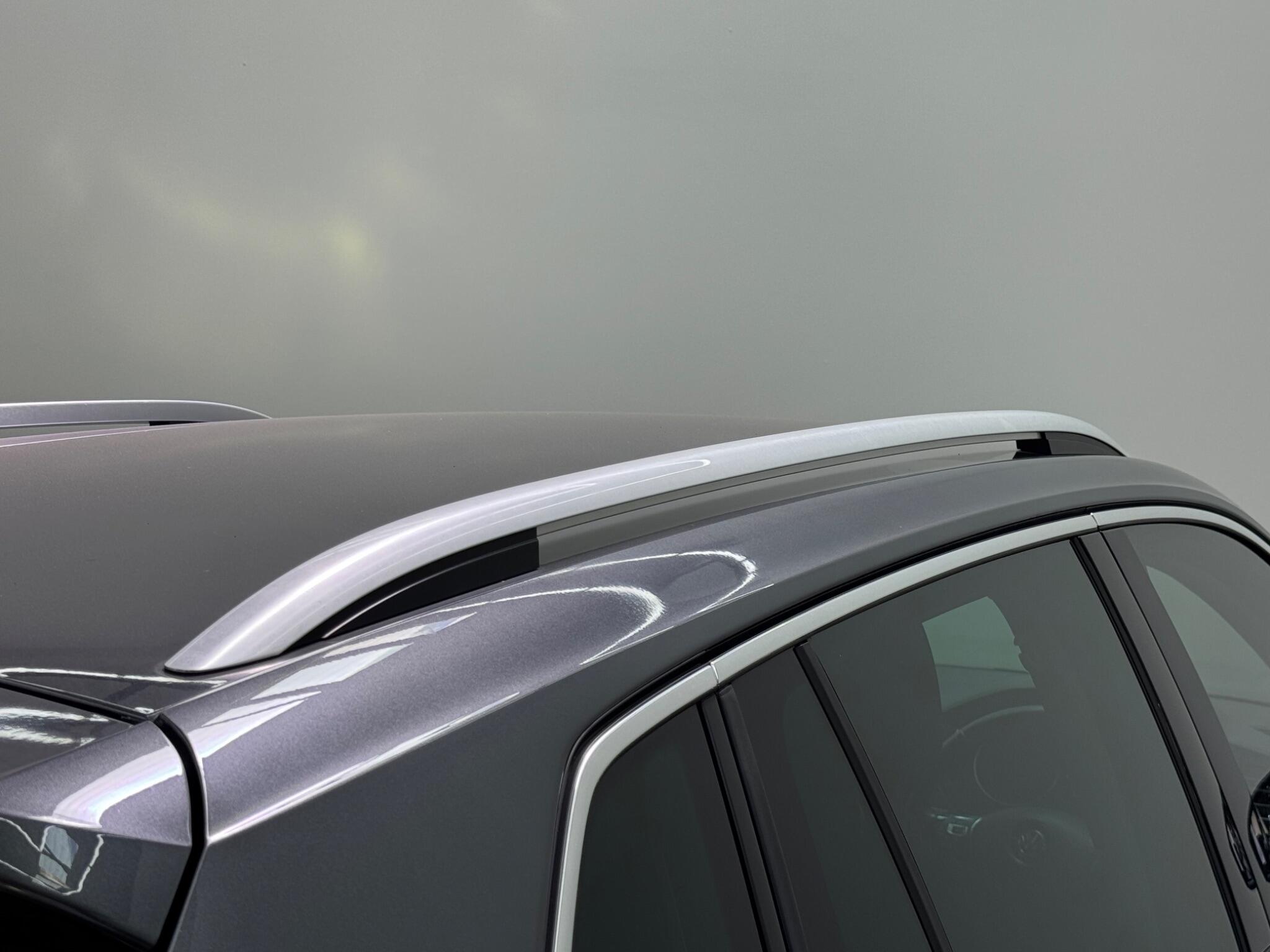 Volkswagen Tiguan view 13