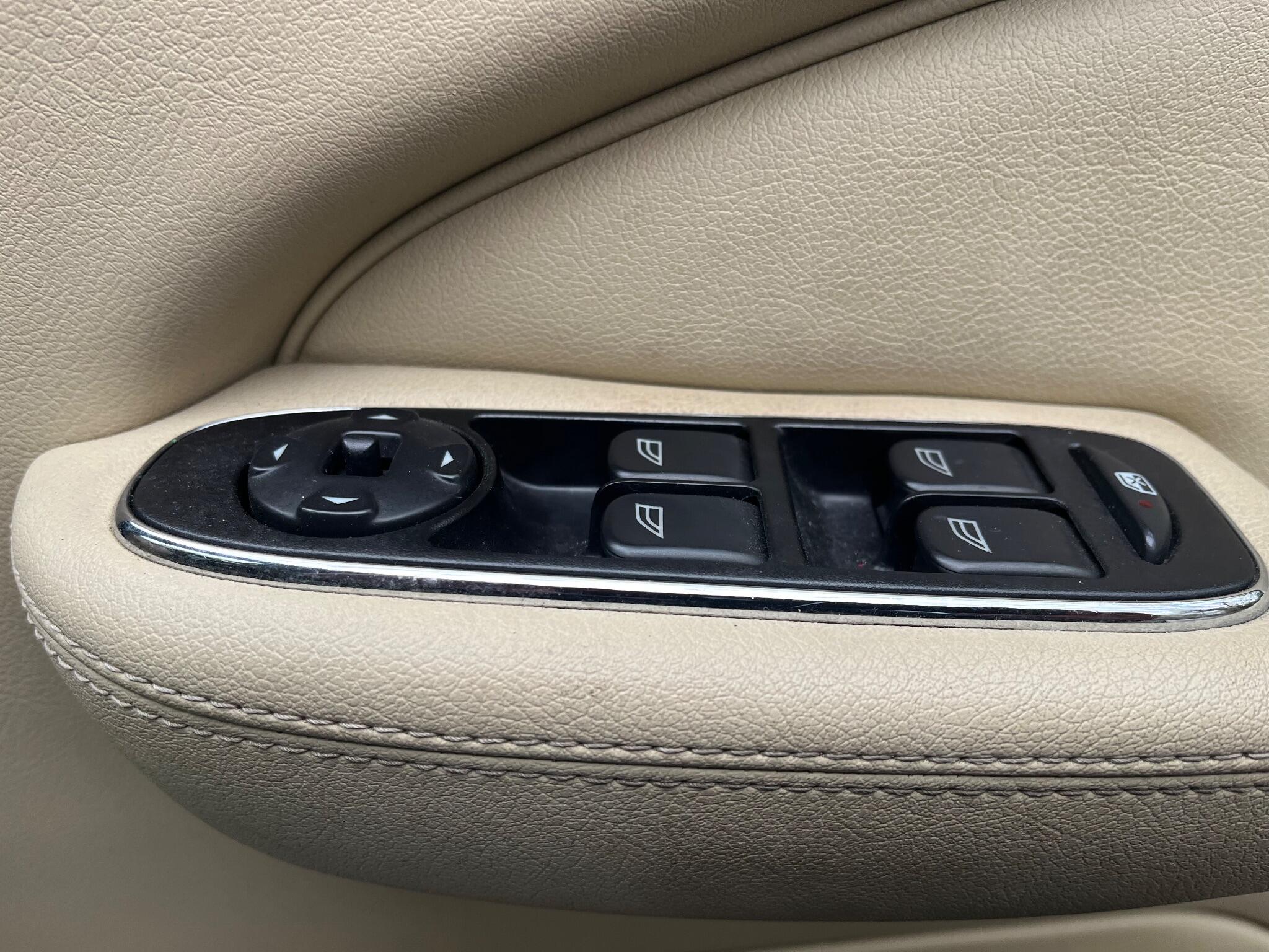 2005 Jaguar XJ 2.7 TDVi Executive 4dr • 89,000 miles image 14