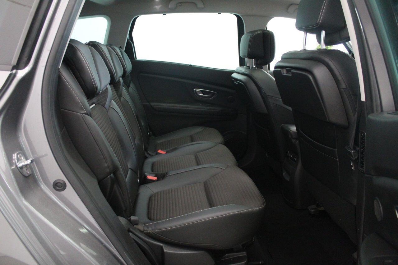 Renault Grand Scenic view 56