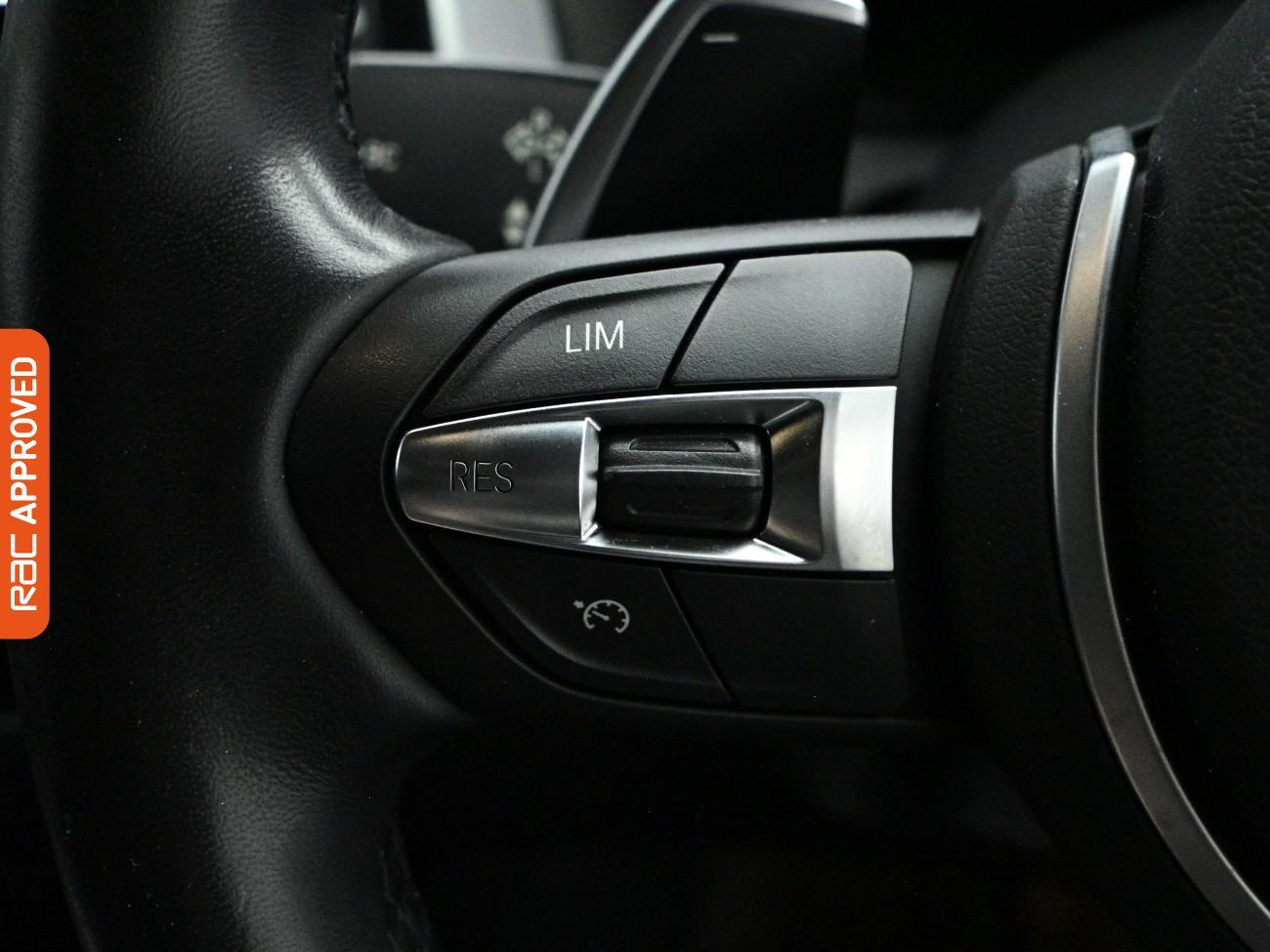 BMW 1 Series view 23