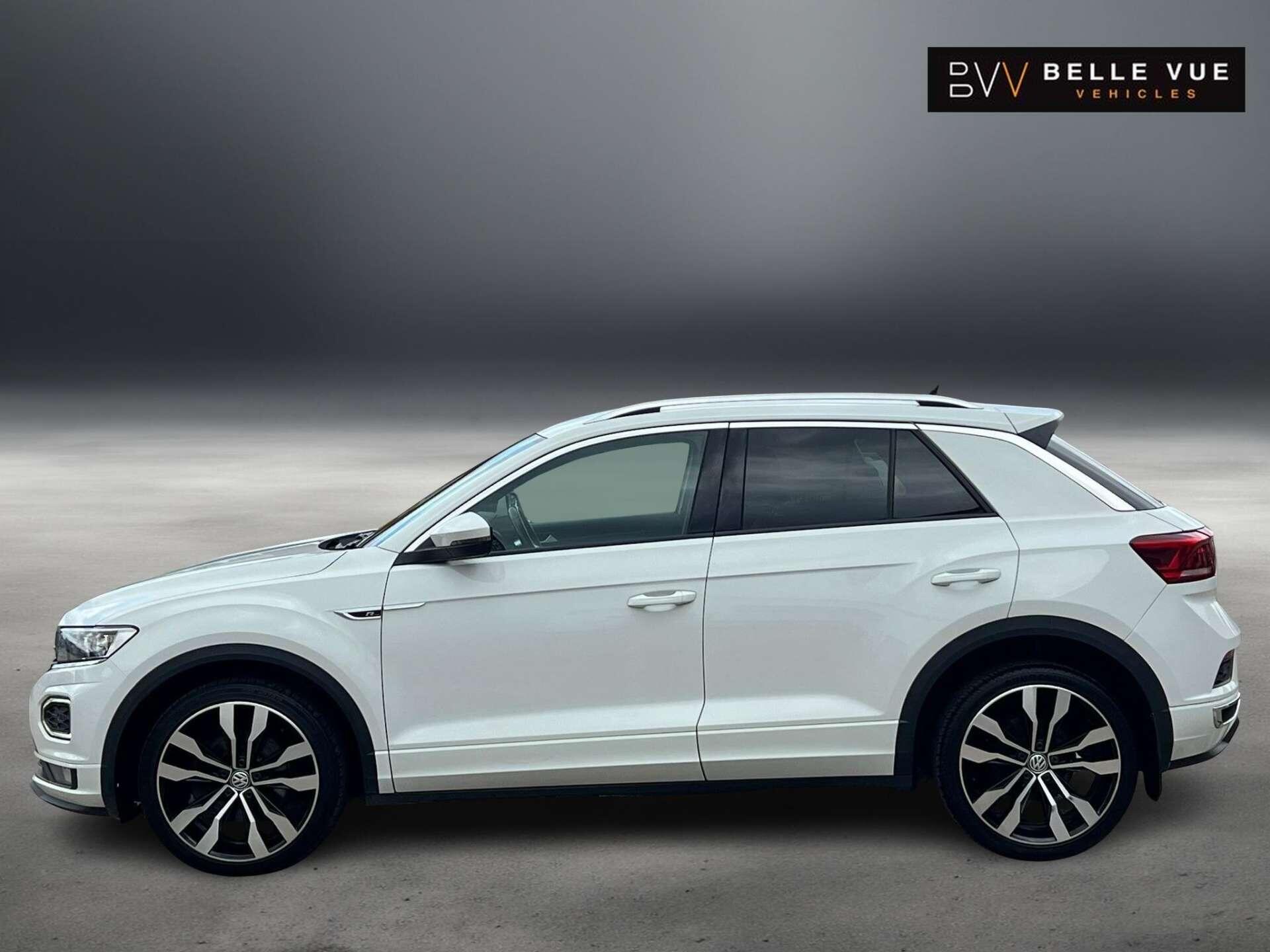 Volkswagen T-Roc view 5