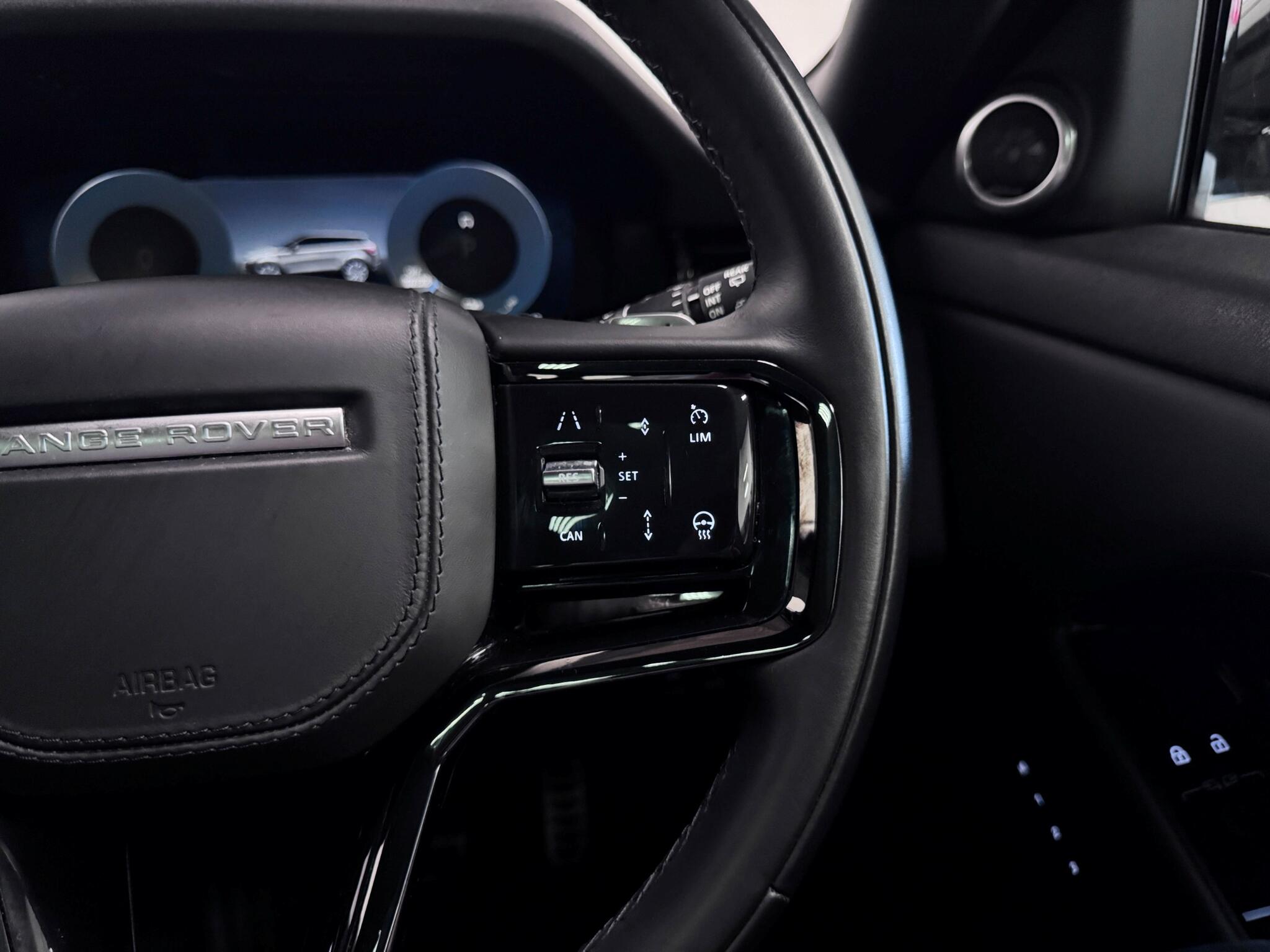 Land Rover Range Rover Evoque view 16