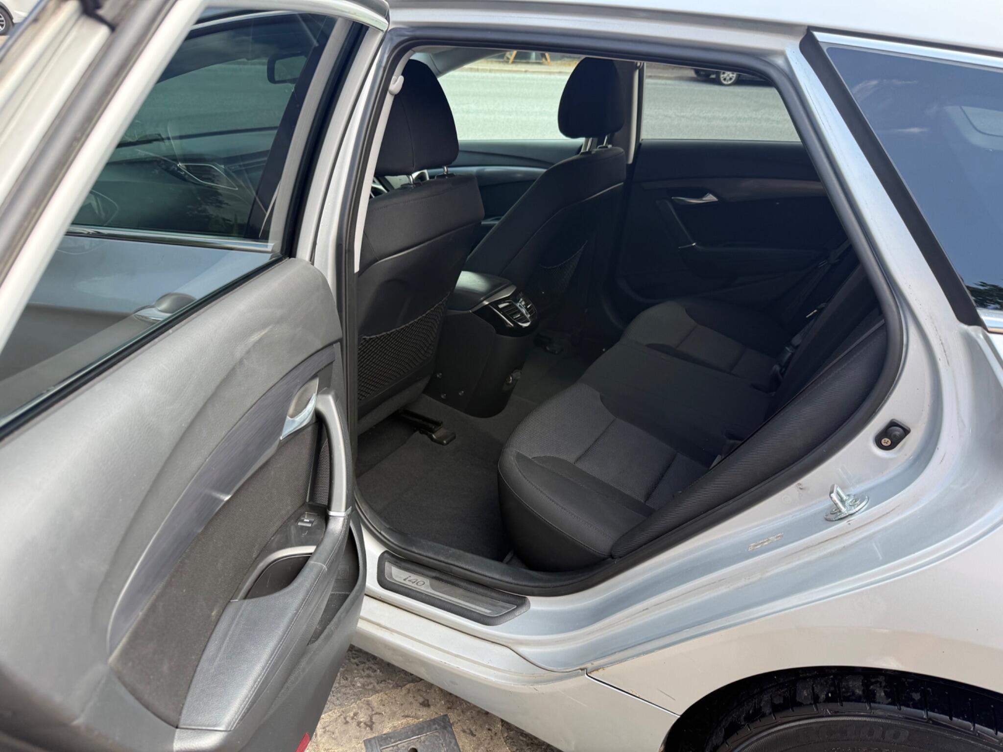 Hyundai I40 view 16
