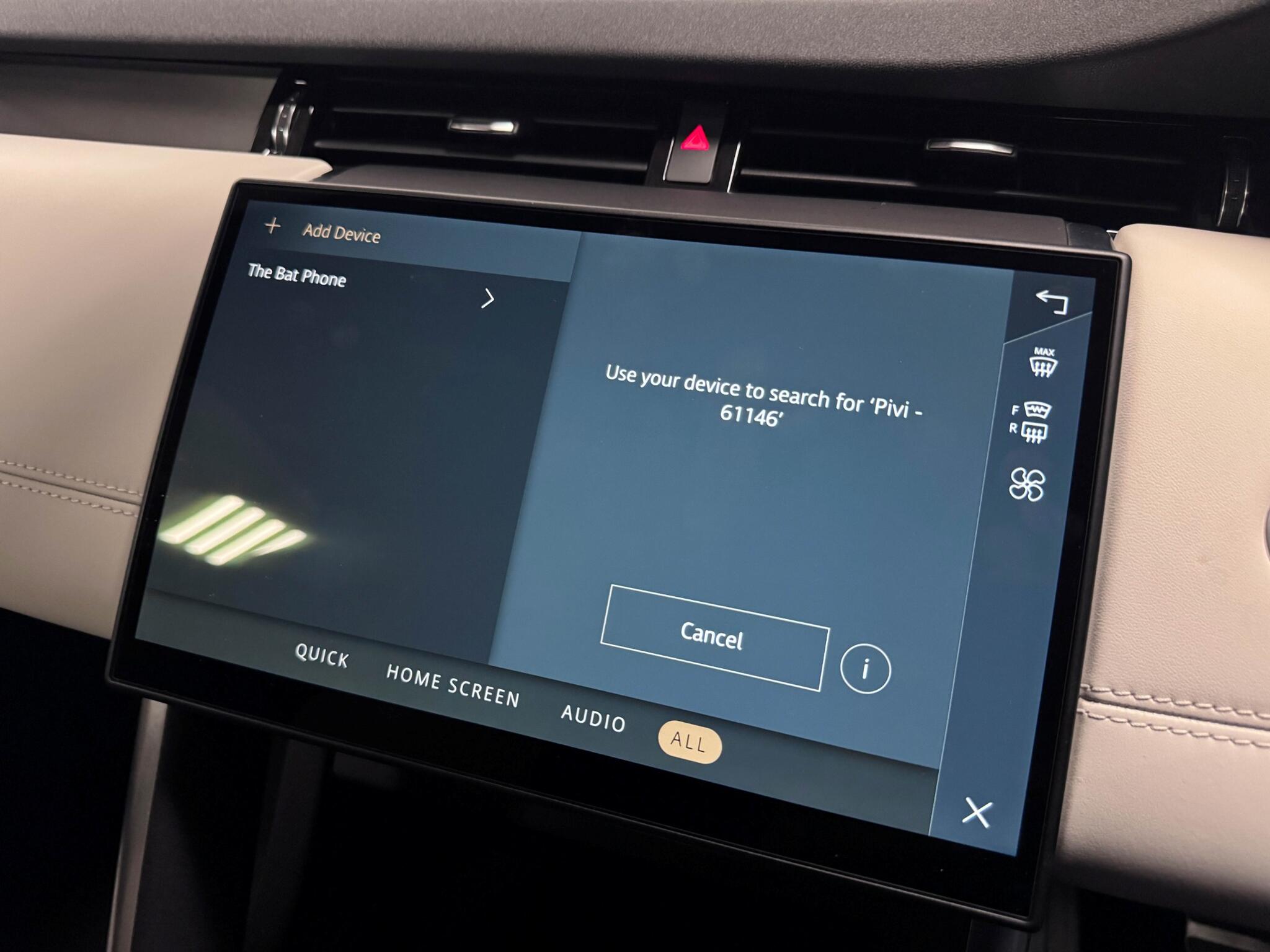 Land Rover Discovery Sport view 42
