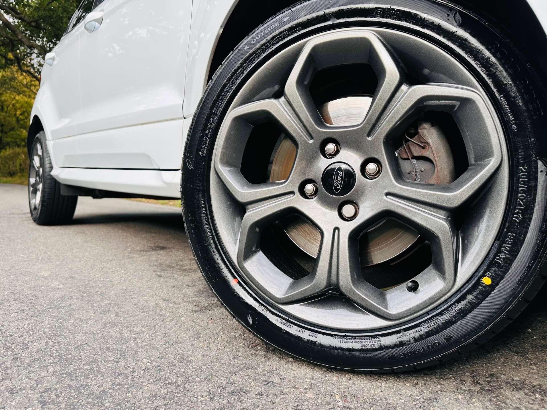 Ford Ecosport view 42
